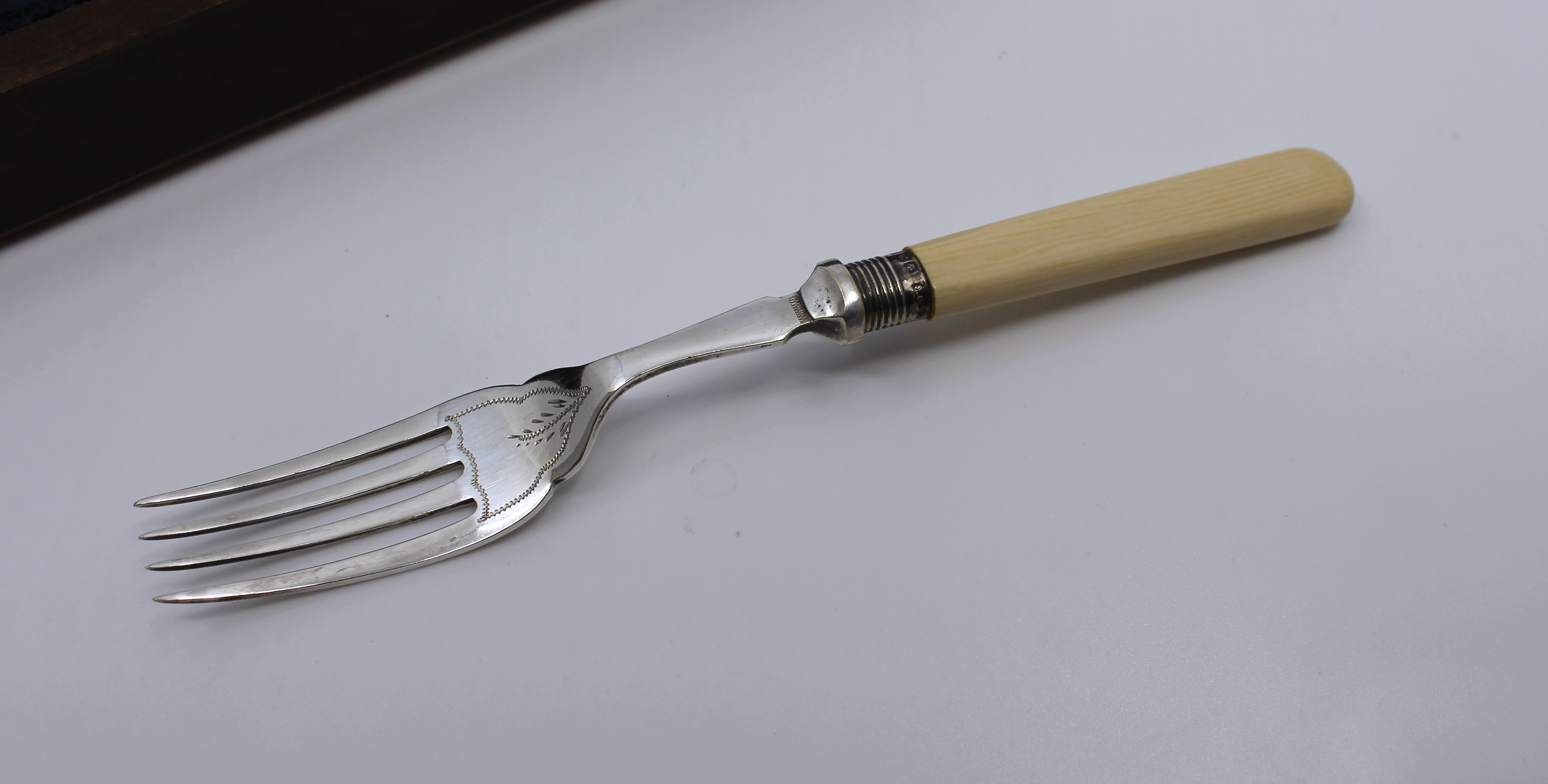 Cased Set of Six Fish Knives & Forks Sheffield 1915