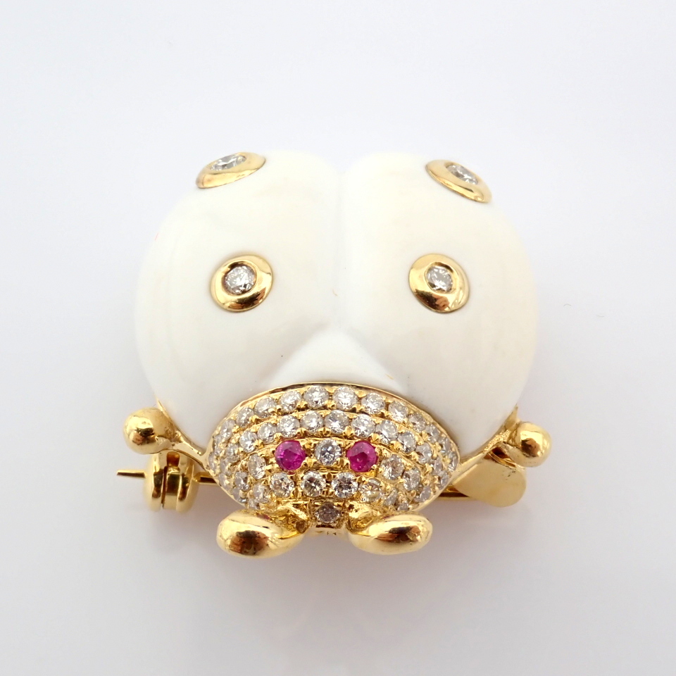 Natural Diamond 18K Yellow Gold Brooch