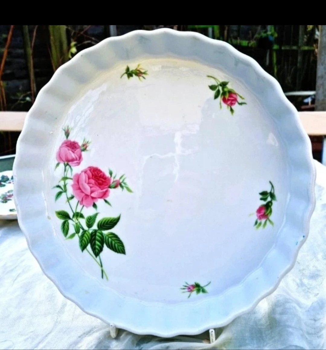 Vintage Porcelain Christineholm Pink Rose Fluted Edge Quiche/Flan/Tart Dish VGC
