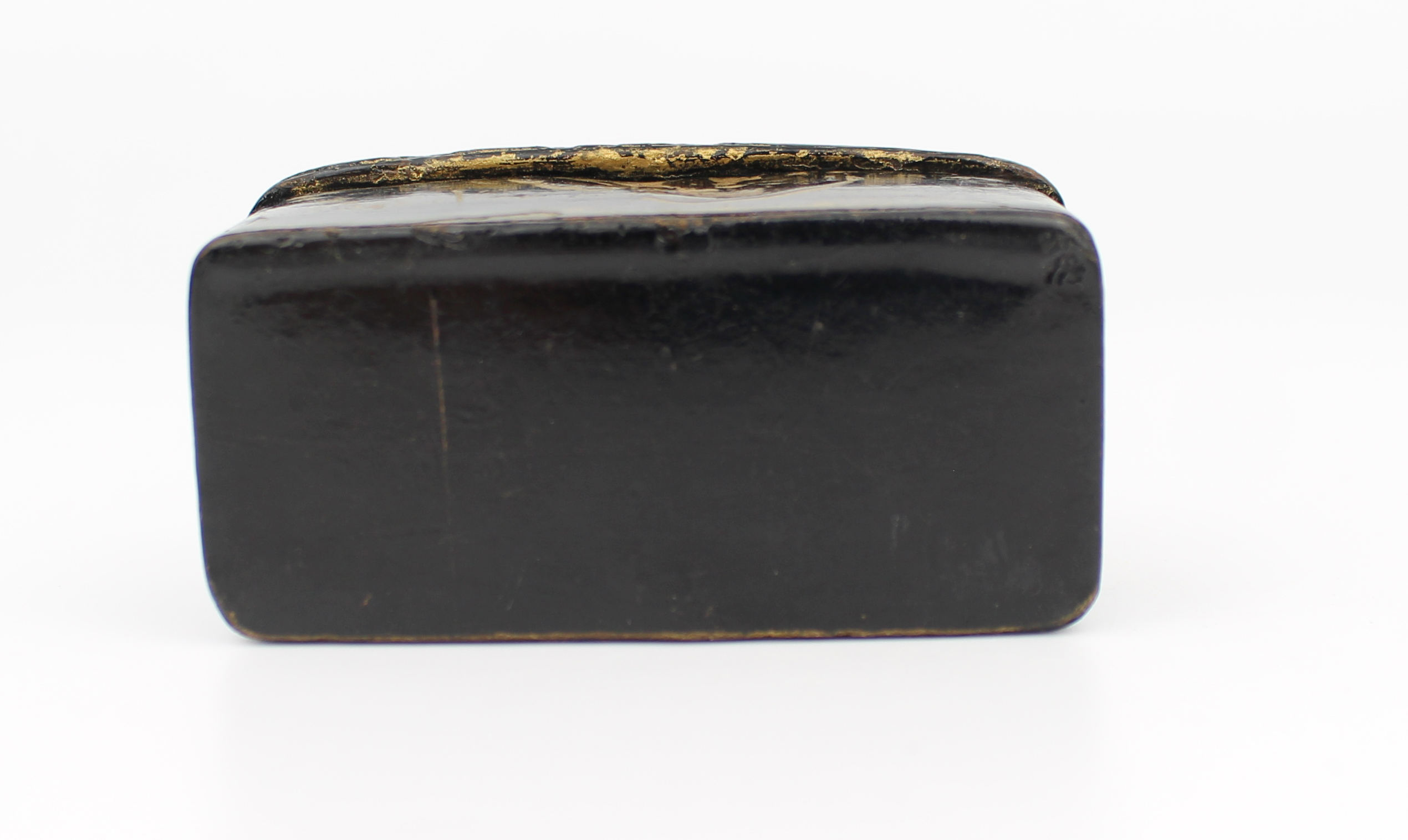 Small 19th Century Papier-Mâché Snuff Box – Gilt Lacquer Decoration, c.1830