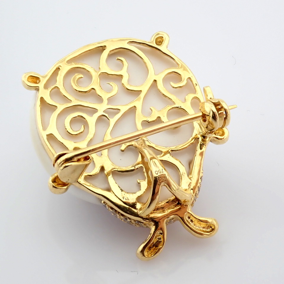 Natural Diamond 18K Yellow Gold Brooch