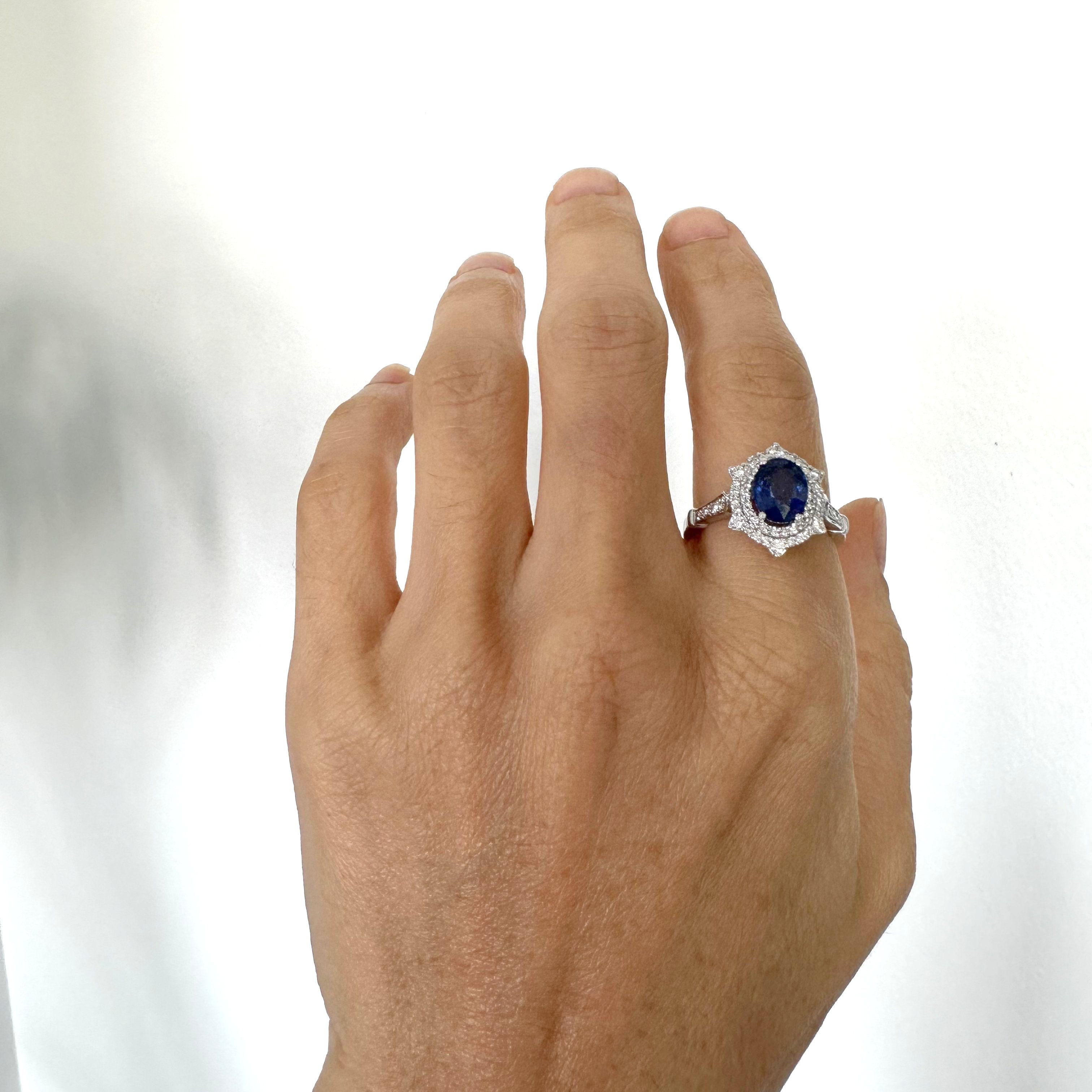 Natural Diamond 18K White Gold Ring