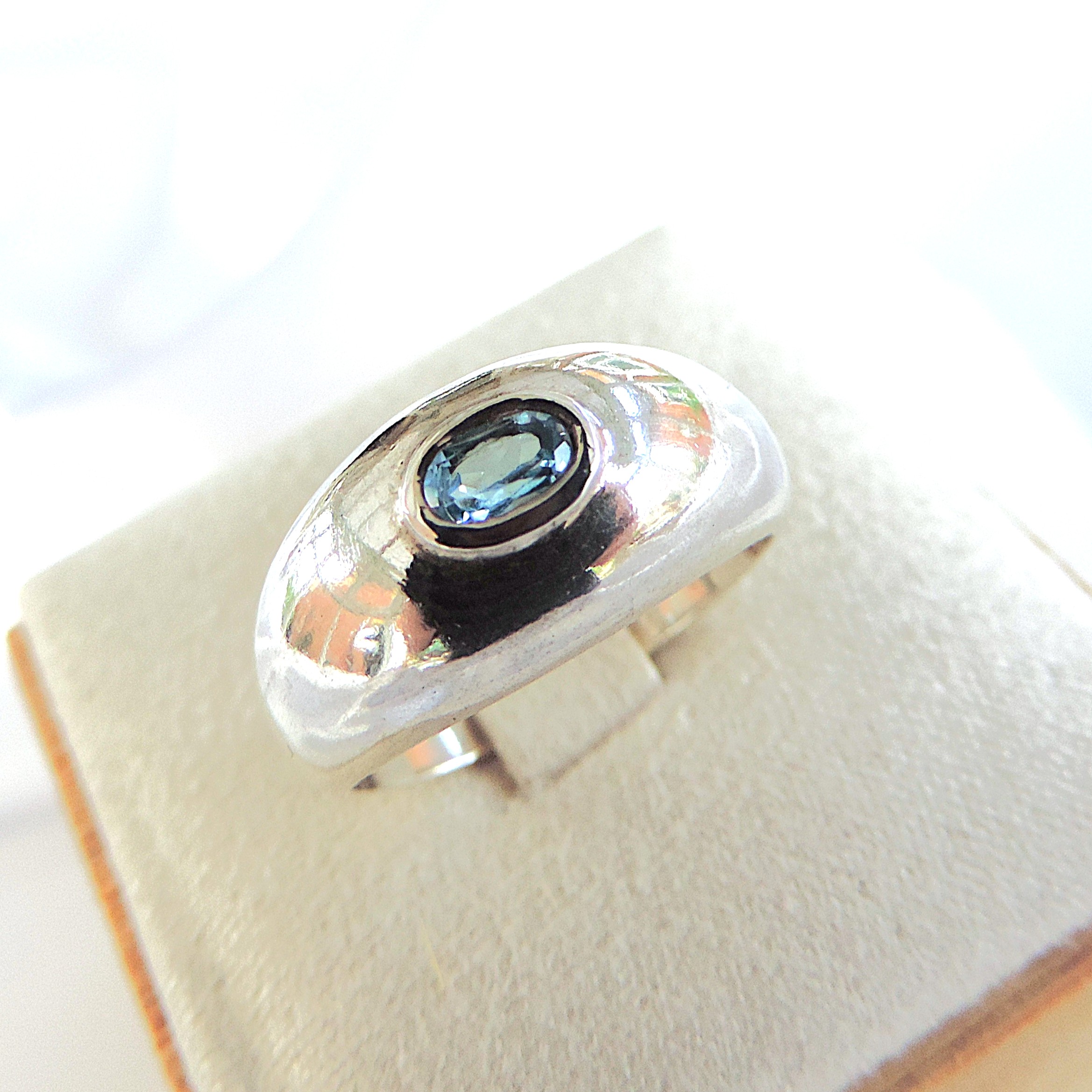 925 Sterling Silver Blue Topaz Gemstone Ring