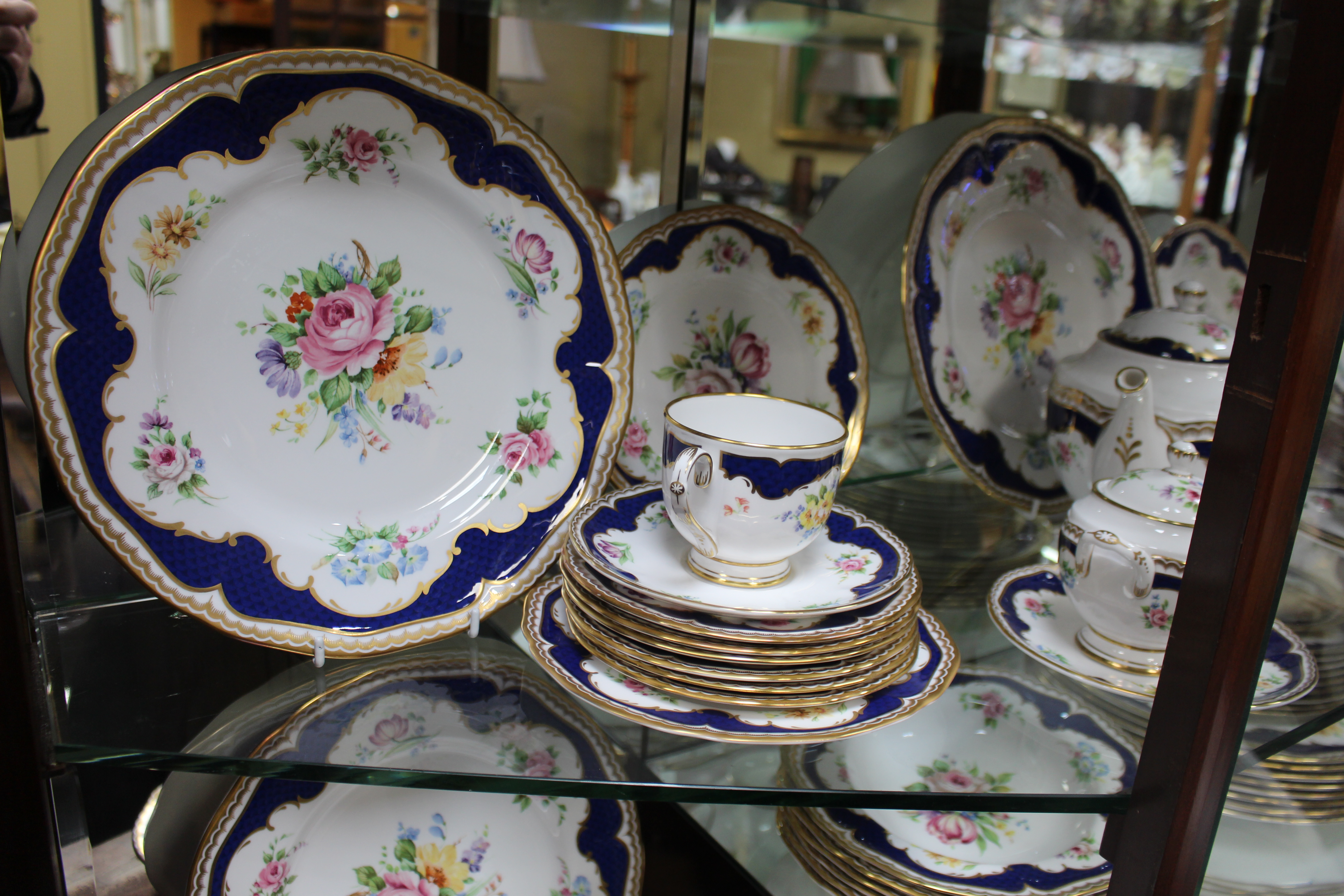 Royal Worcester Charlotte Dinner Service 70 Pieces