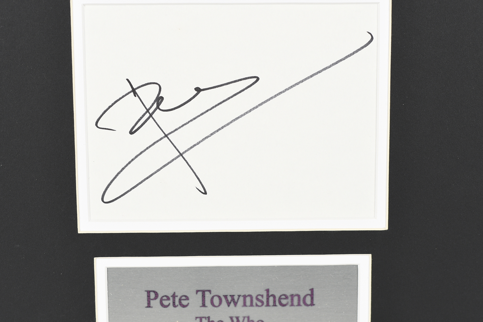 PETE TOWNSHEND Original signature