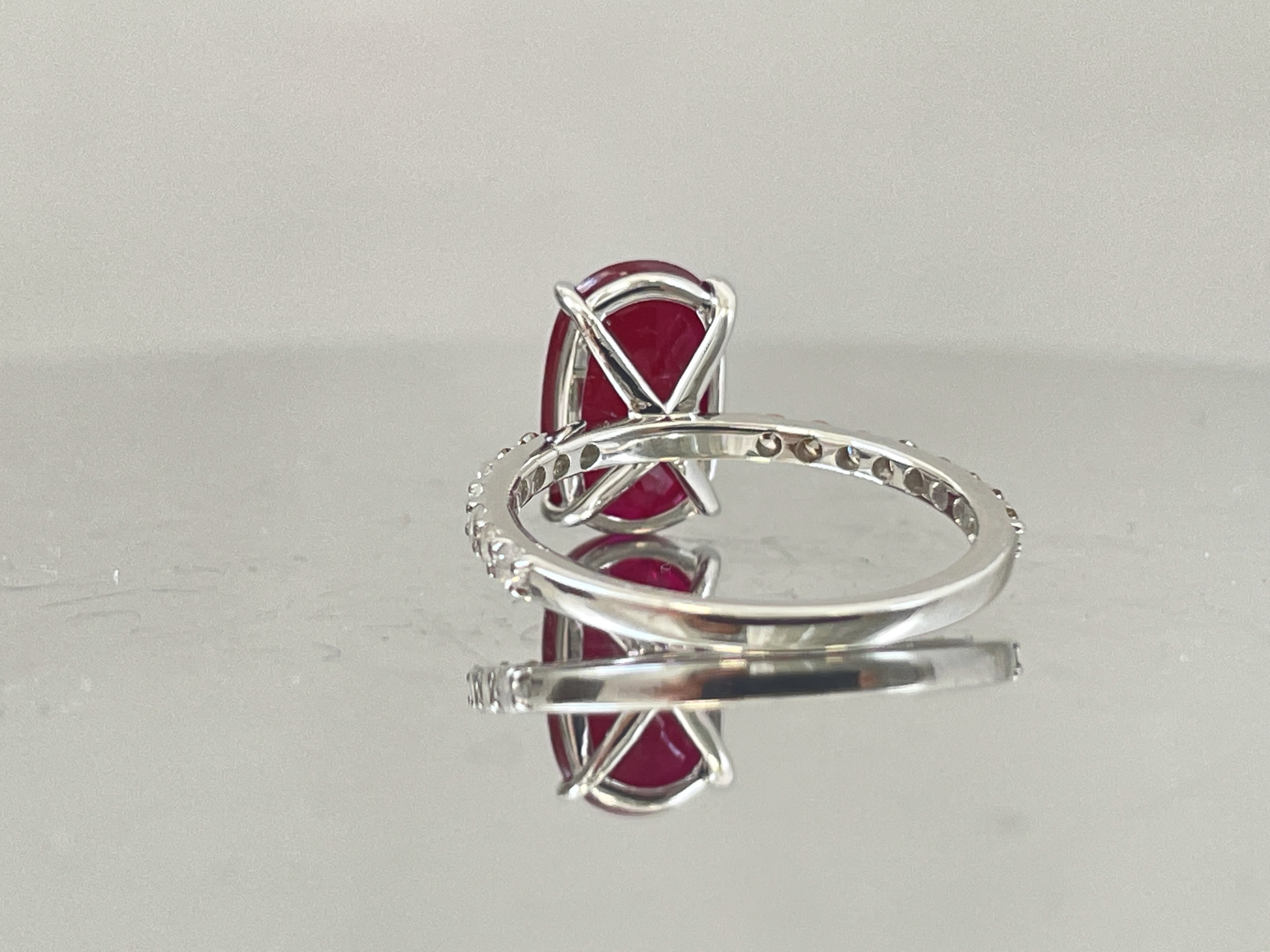 Natural Burma Ruby 3.26 CT With Natural Diamonds & 18k Gold