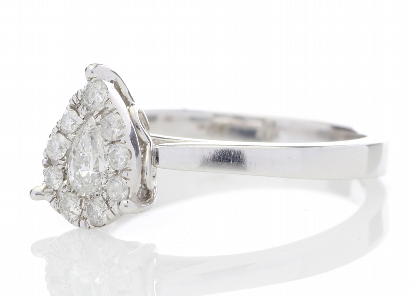 18ct White Gold Pear Cluster Claw Set Diamond Ring 0.50