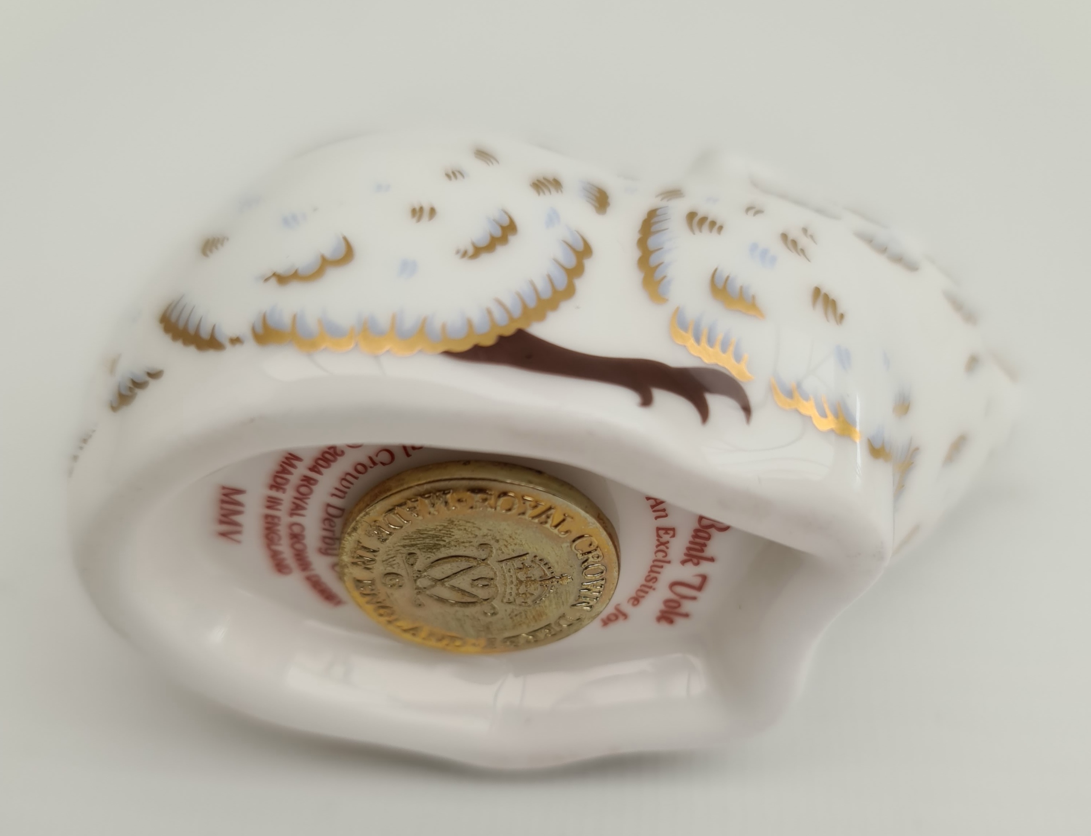 Royal Crown Derby Bank Vole Paperweight 2004 Gold Stopper