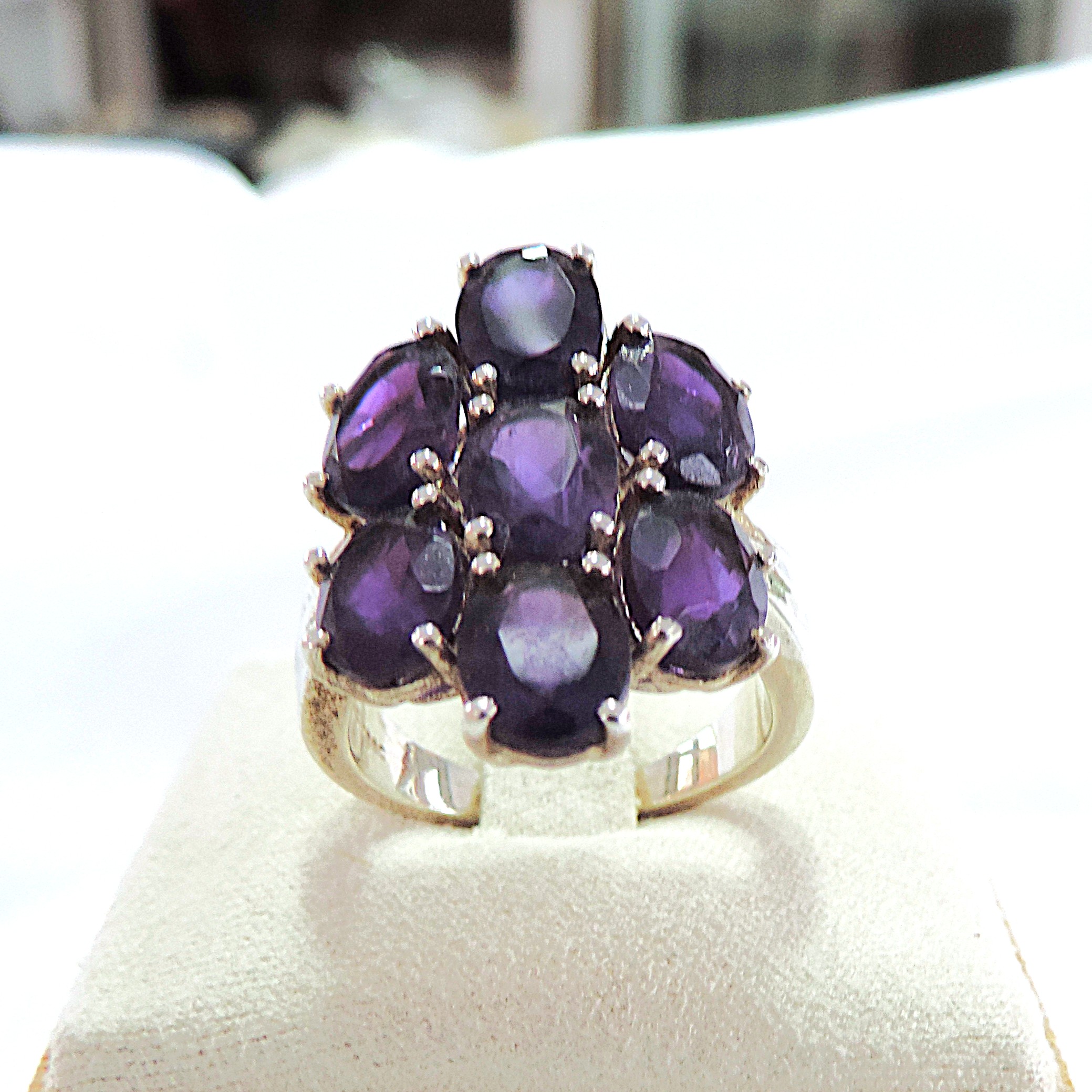 925 Silver 6 Carat Amethyst Gemstone Ring