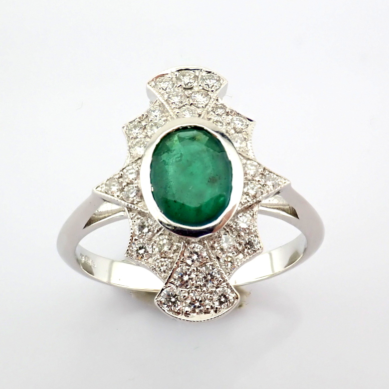 Natural Diamond 18K White Gold Ring