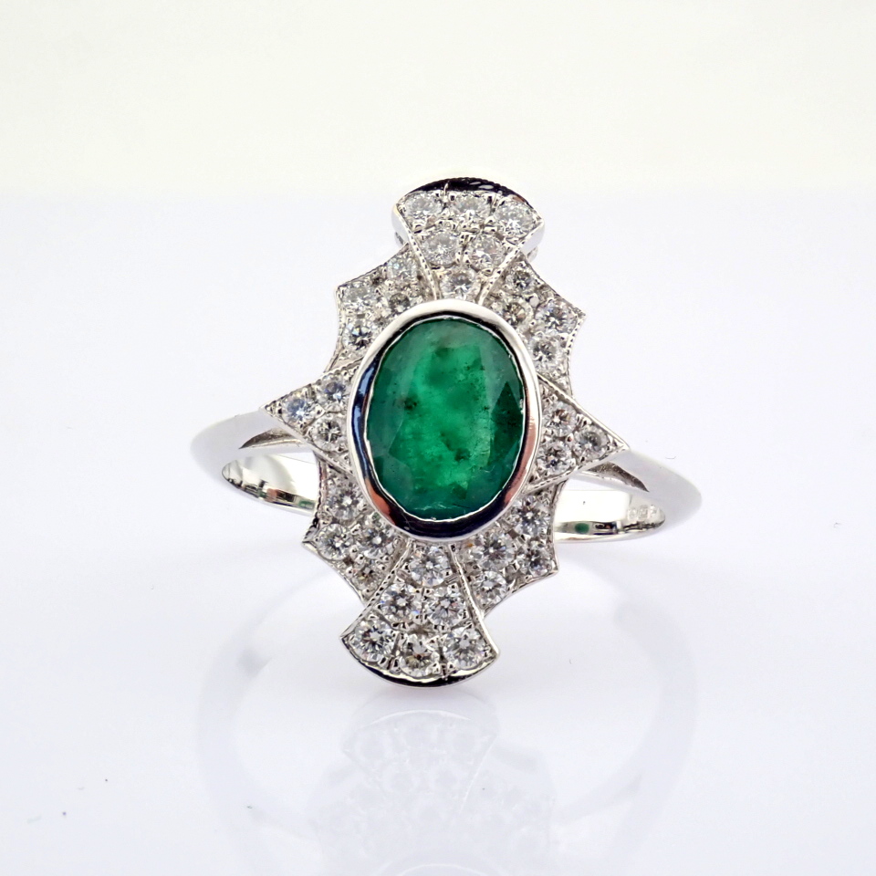 Natural Diamond 18K White Gold Ring