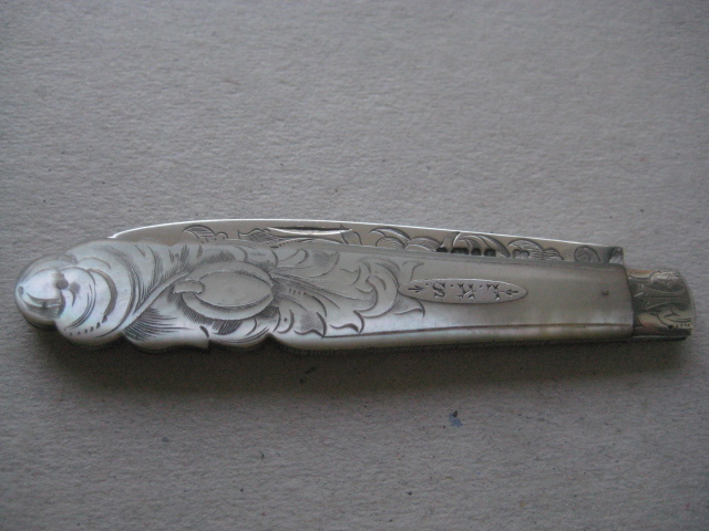 Victorian Mother of Pearl Hafted Silver Bladed Folding Fruit Knife, Sheffield 1876