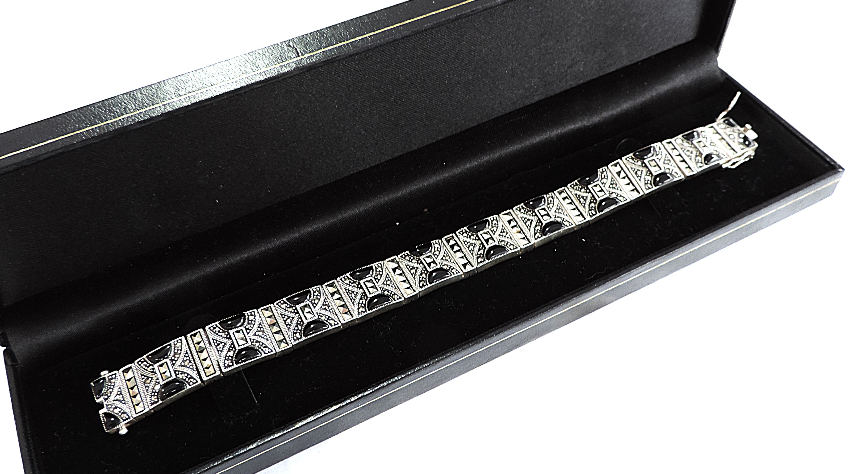 Artisan Art Deco 925 Silver Black Jet & Marcasite Bracelet 46.5 grams