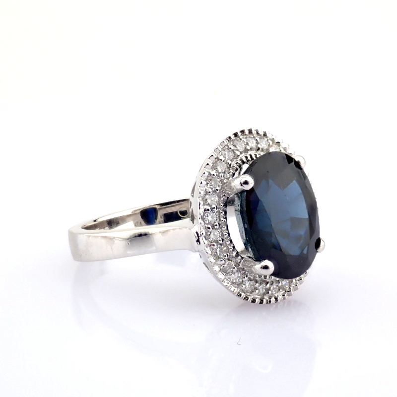 Natural Diamond 18K White Gold Ring