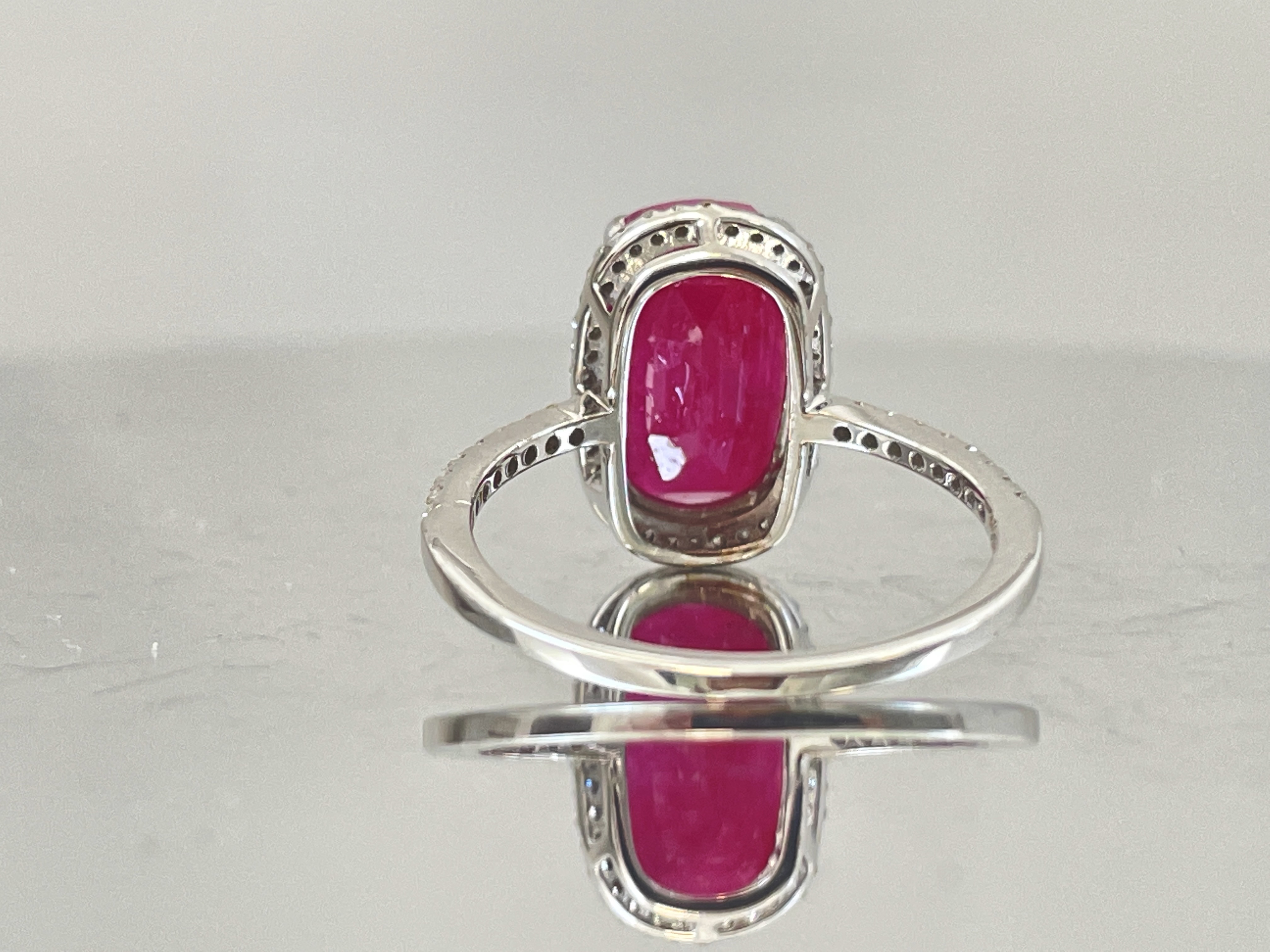 Natural Burma Ruby 4.12 Ct With Natural Diamonds & 18k Gold