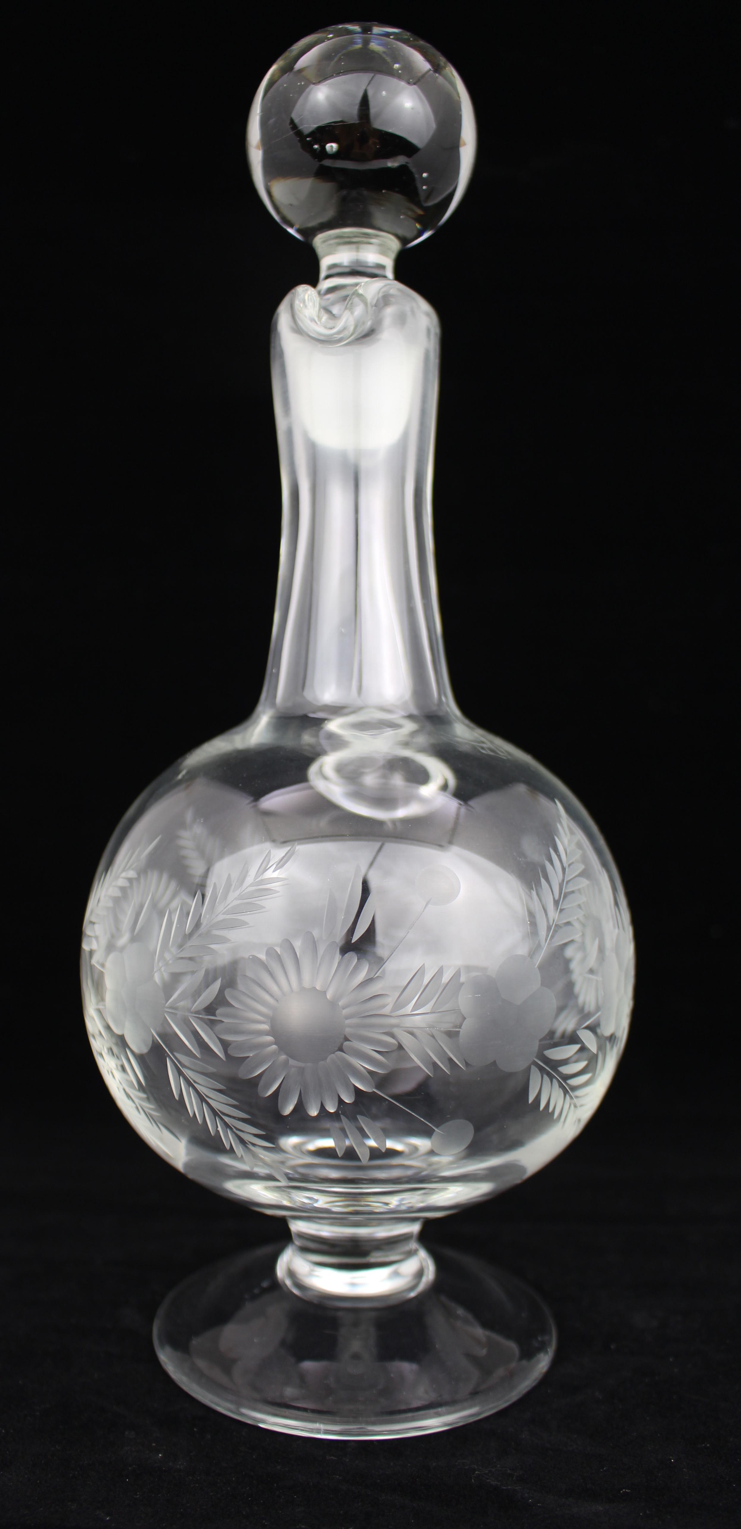 Fine Etched Crystal Claret Jug Decanter