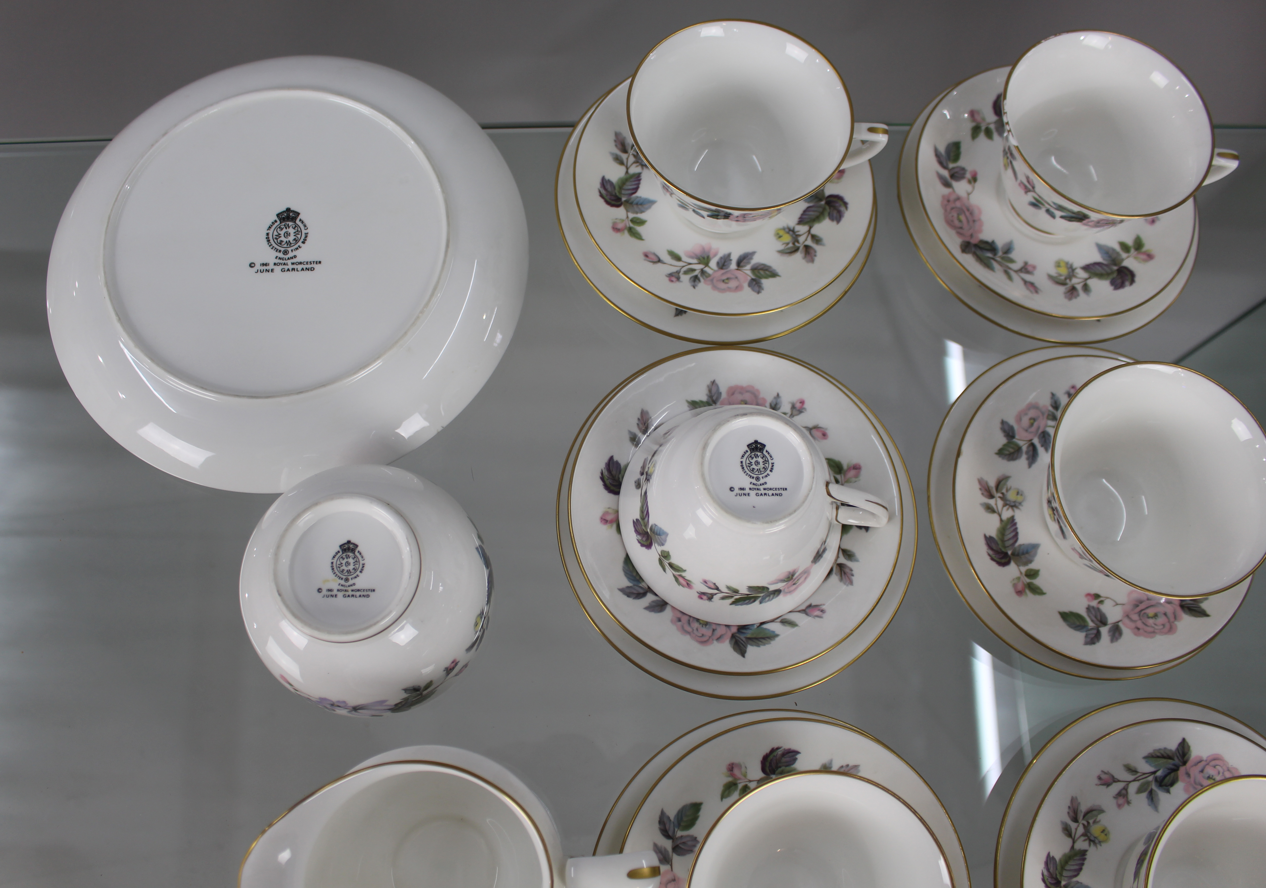 Royal Worcester “June Garland“ 6 Place Tea Service