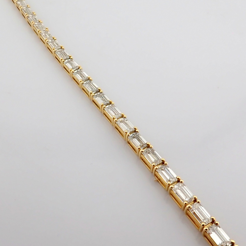 Emerald Cut Lab-Grown Diamond Tennis Bracelet - 10.16 Total Carat (MDI Certified)