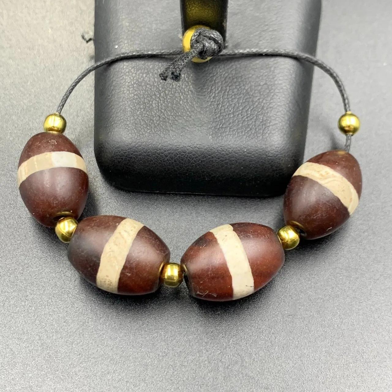 Antique Himalayan Tibetan Ancient Etched Agate 4 Beads, Himalayan Antique Bead, LPBR-1054