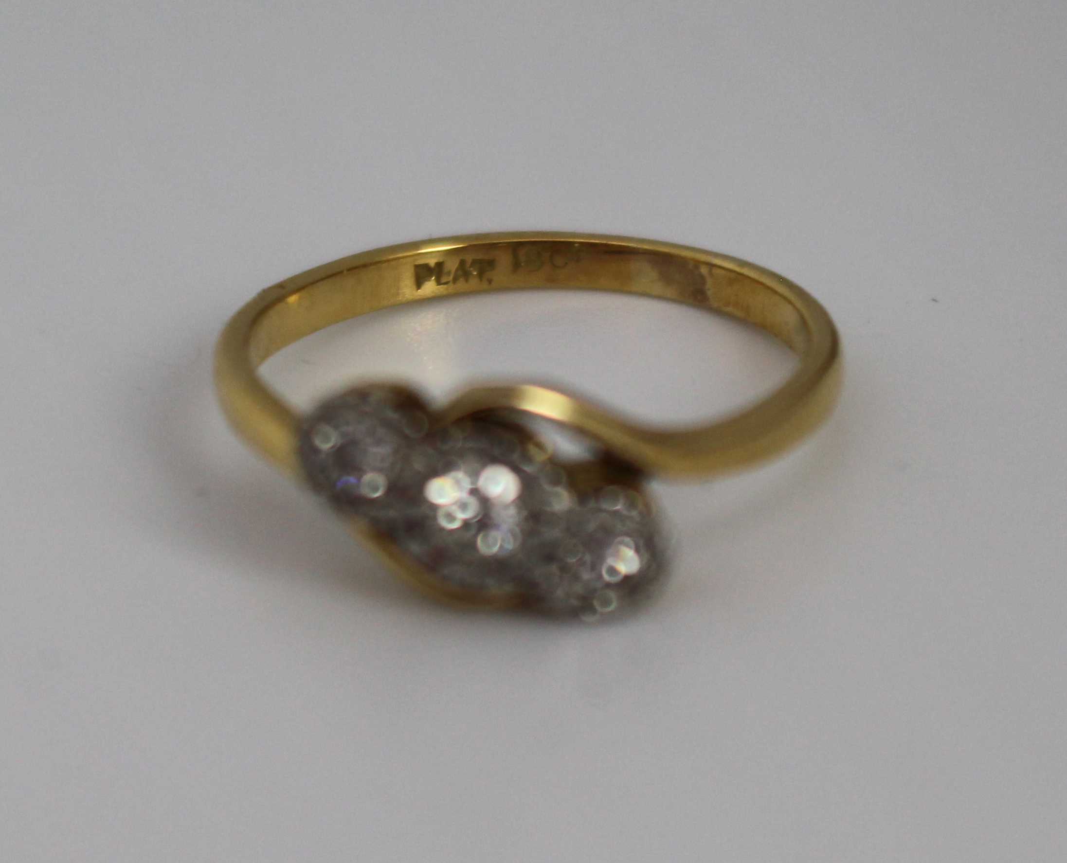Vintage Diamond Three Stone 18ct Gold Ring