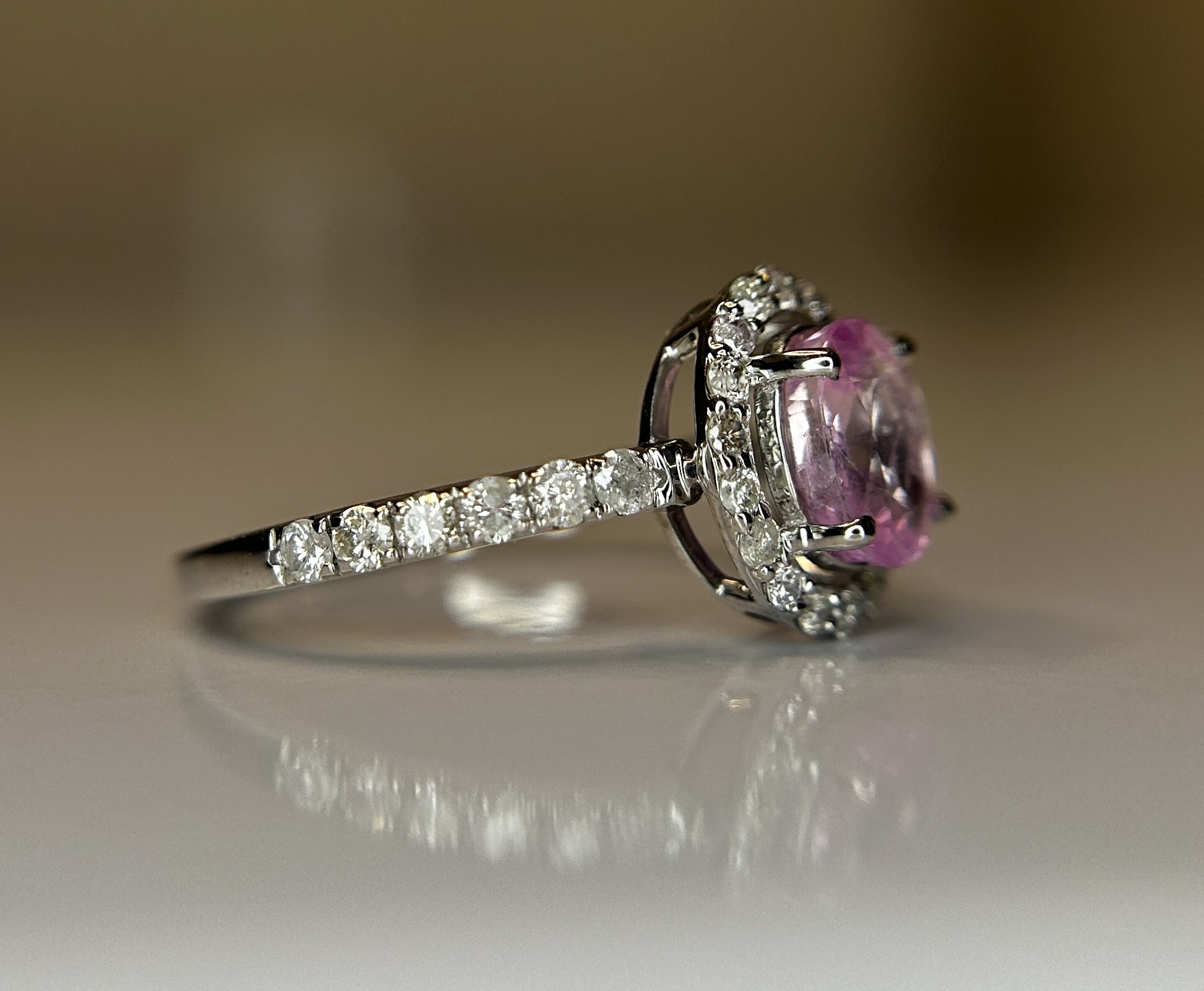 Beautiful Natural Ceylon 1.15ct Pink Sapphire With Diamonds & 18k Gold