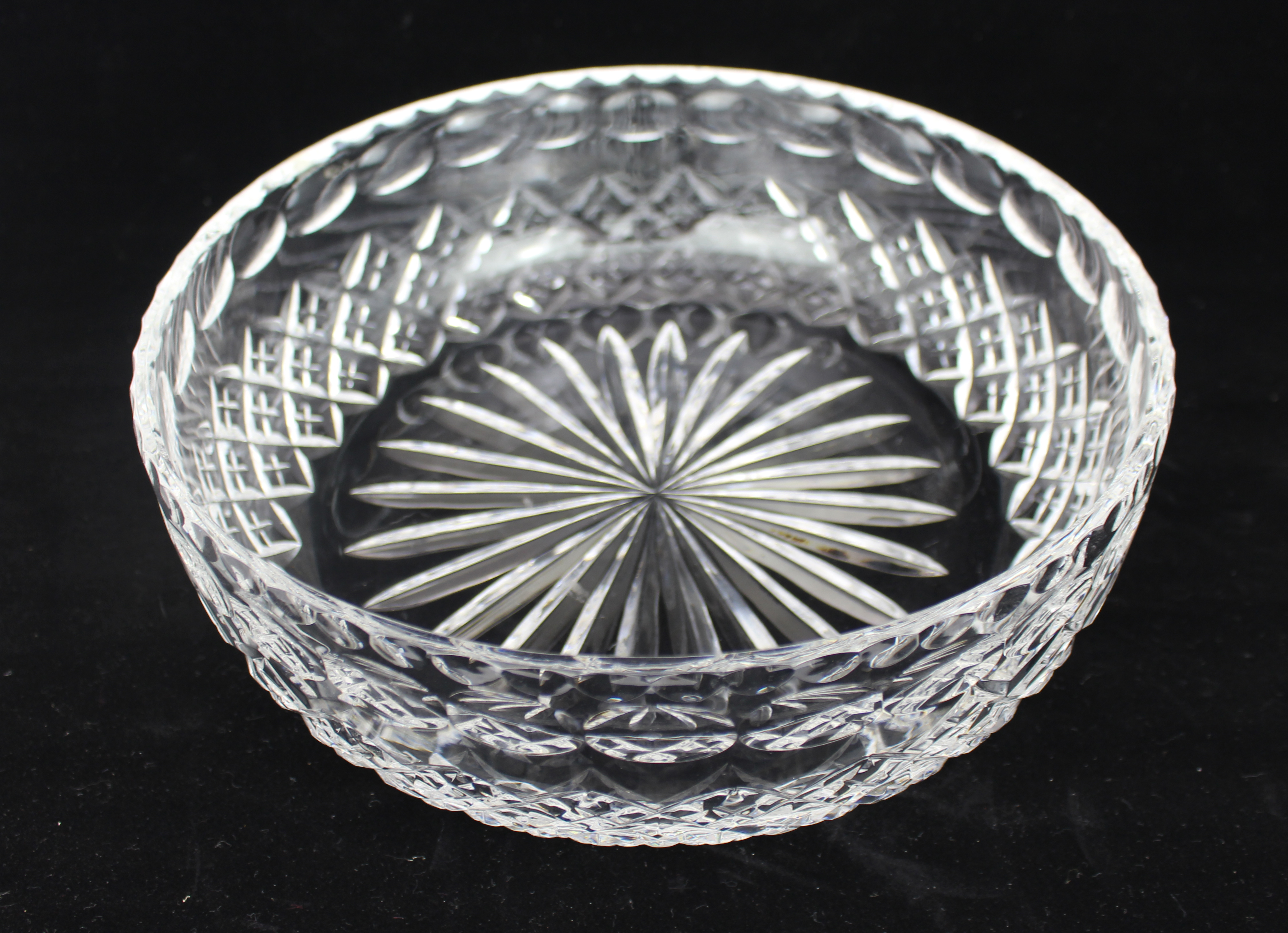 Large Heavy Cut Glass Centrepiece Fruit Bowl