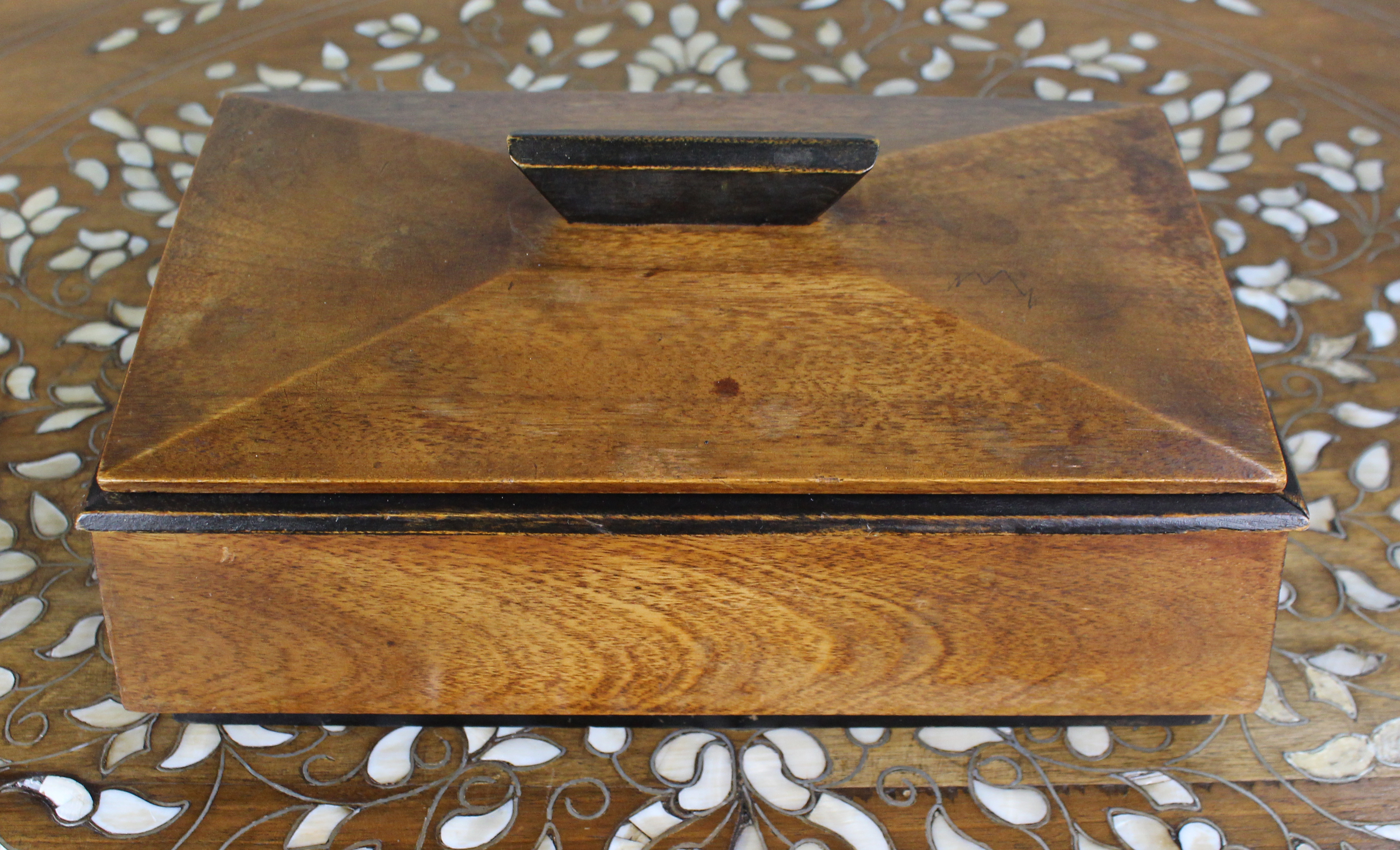 Early 20th Century Arts & Crafts Walnut Box