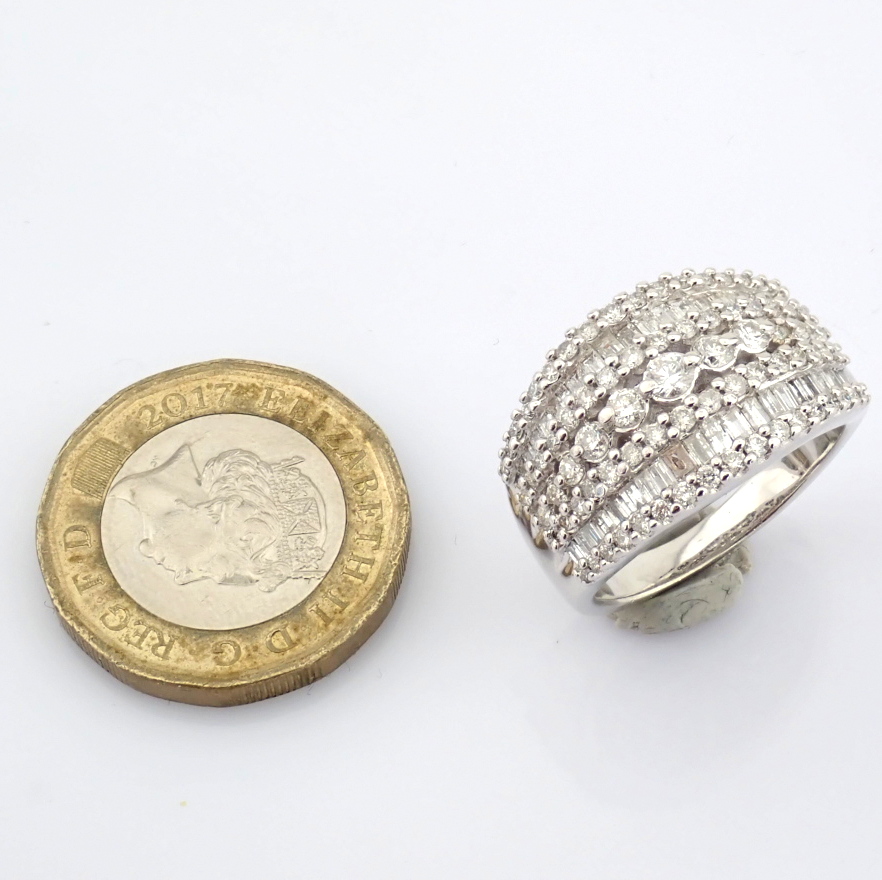 Natural Diamond 18K White Gold Ring