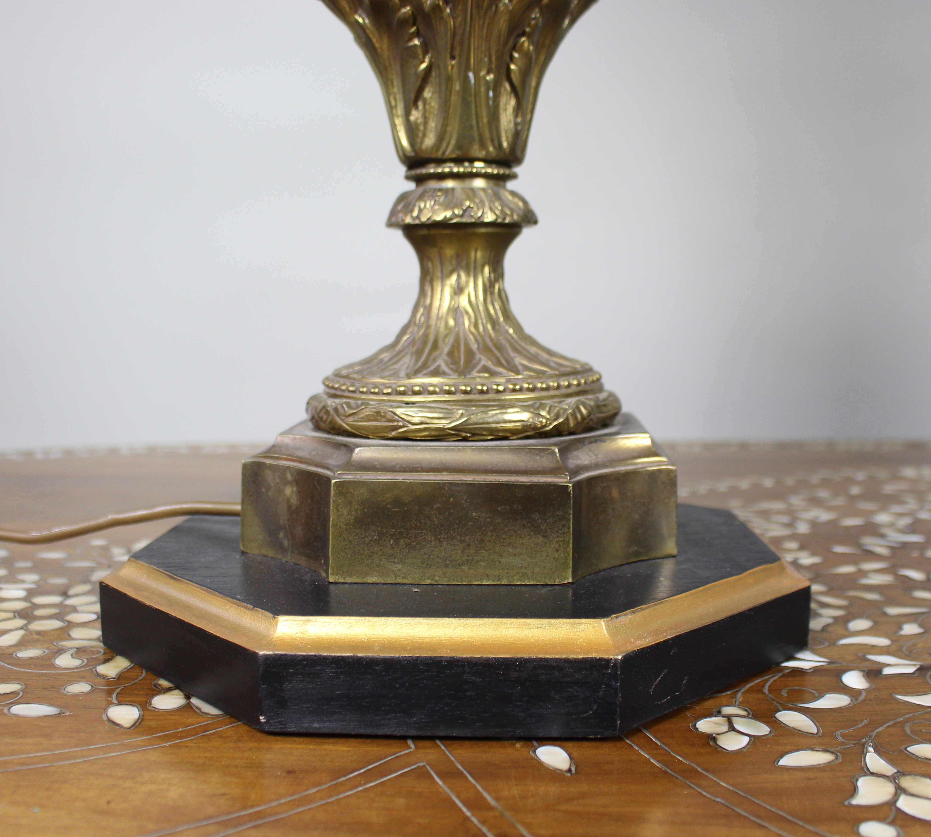 Pair of Early 20th Century French Neoclassical Ewer Lamps with Putti Relief