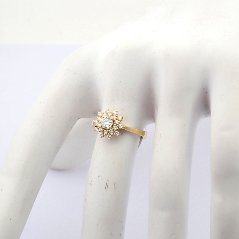 Natural Diamond 18K Yellow Gold Ring