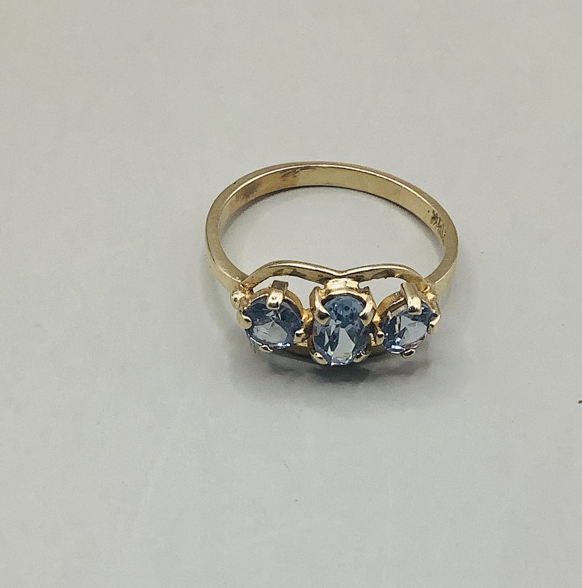 Vintage 9ct Gold Aquamarine 3 Stone Trilogy Ring UK N US 7 EU 54 W2g