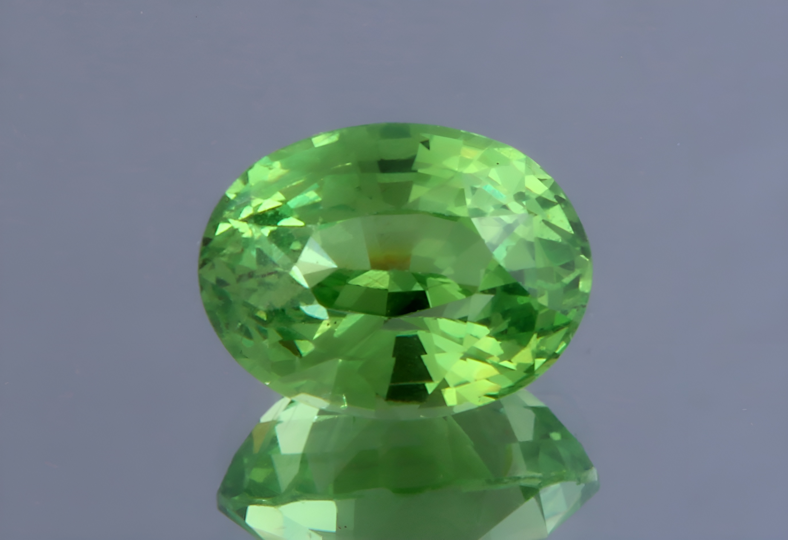 Tsavorite Garnet, 2.17 CT