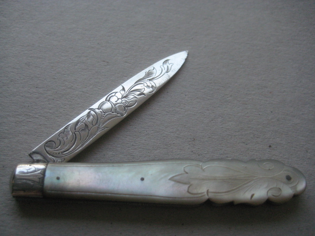 Victorian Mother of Pearl Hafted Silver Bladed Folding Fruit Knife, Sheffield 1876