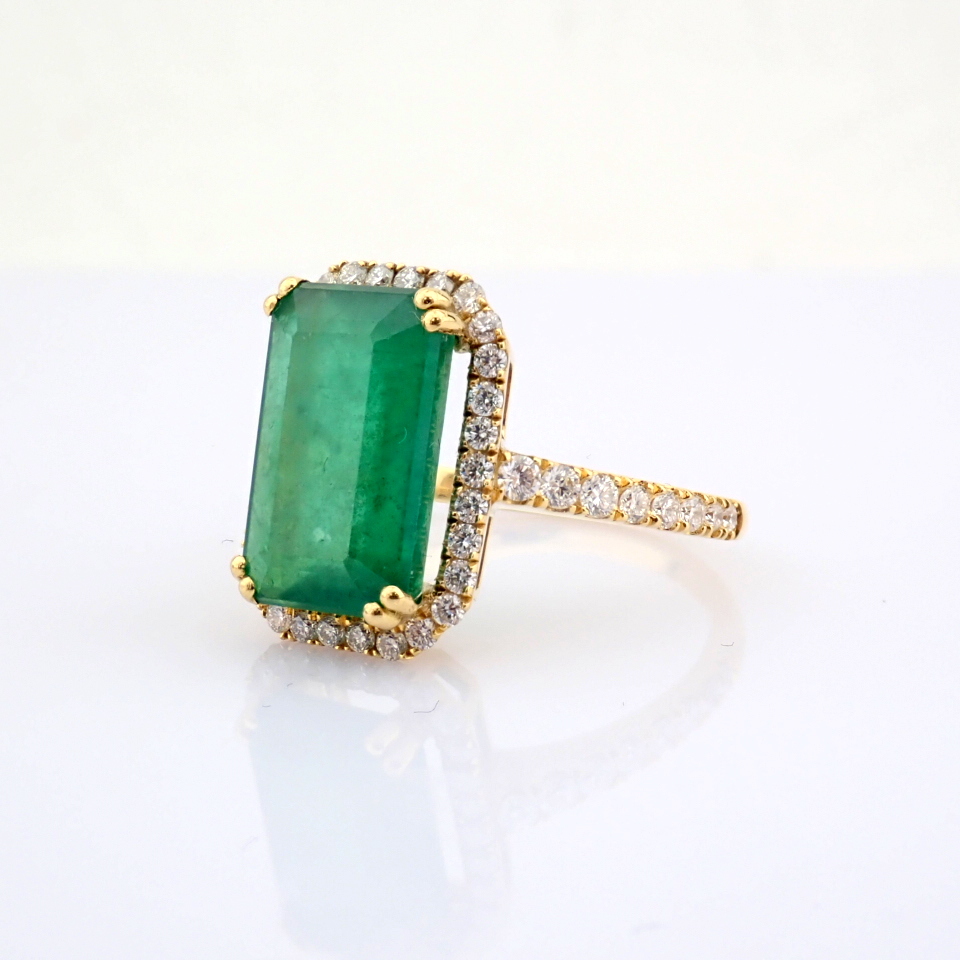 Natural Diamond 18K Yellow Gold Ring