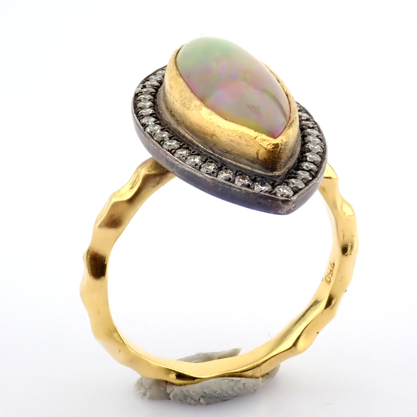 Natural Diamond 18K Yellow Gold Ring