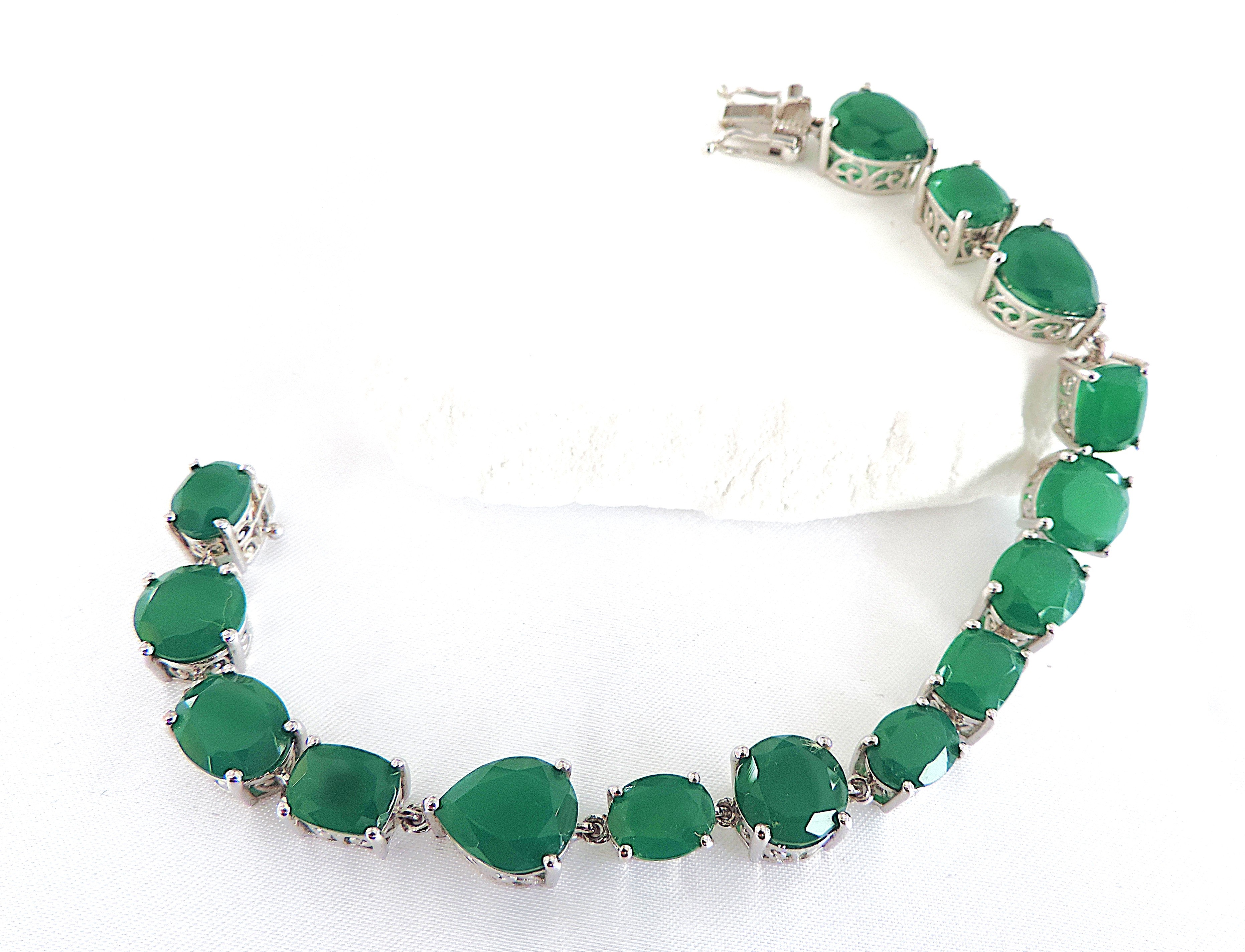 925 Silver 55.95 Carat Emerald Green Chrysoprase Gemstone Bracelet 'New'