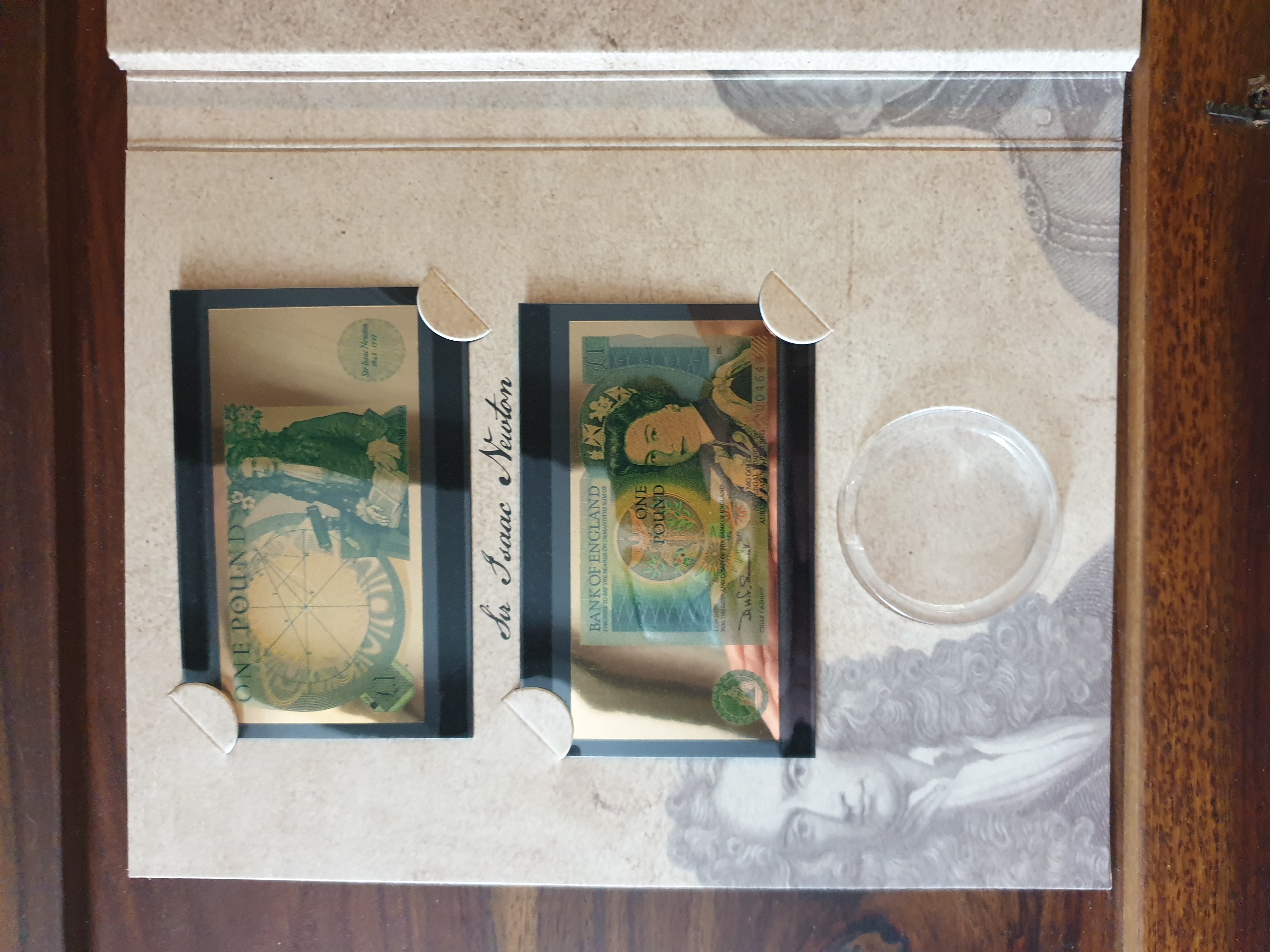Sir Isaac Newton £1 Pure Gold Bank Note