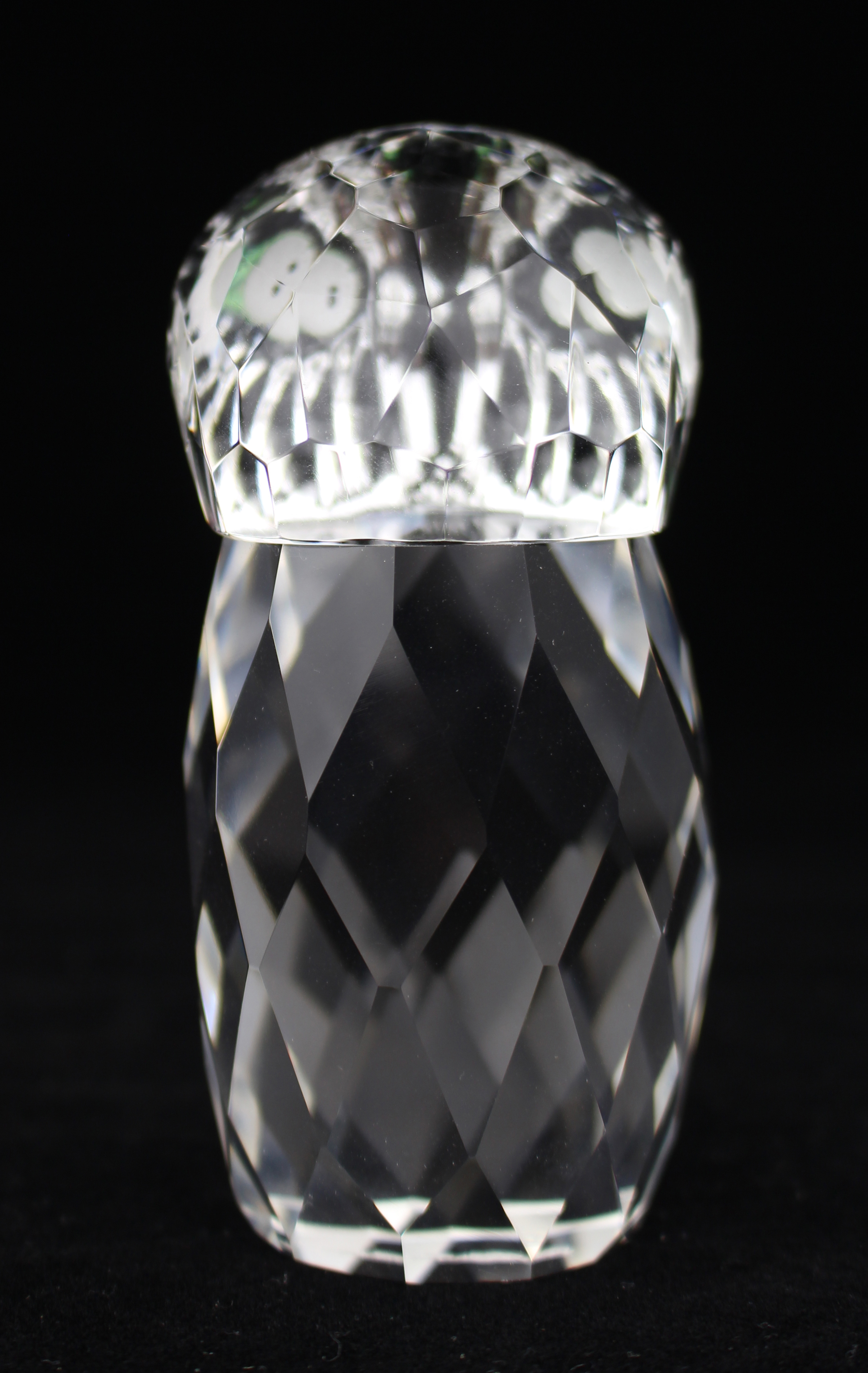 Oleg Cassini Crystal Owl Paperweight