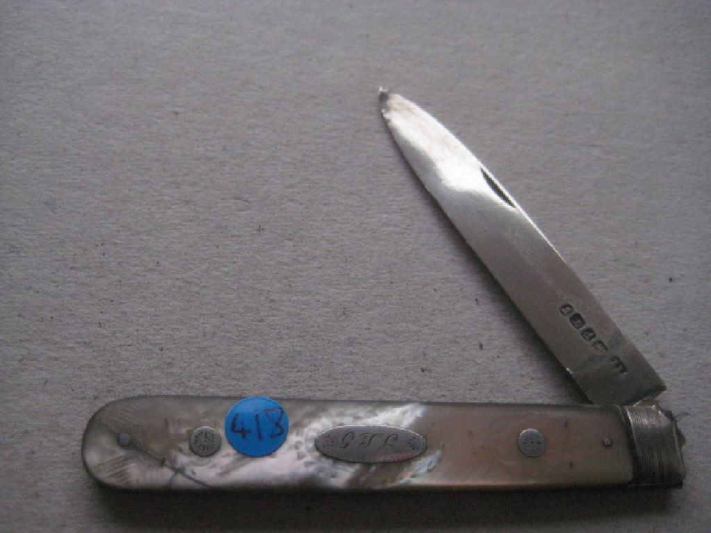 George IV Mother of Pearl Hafted Silver Bladed Folding Fruit Knife