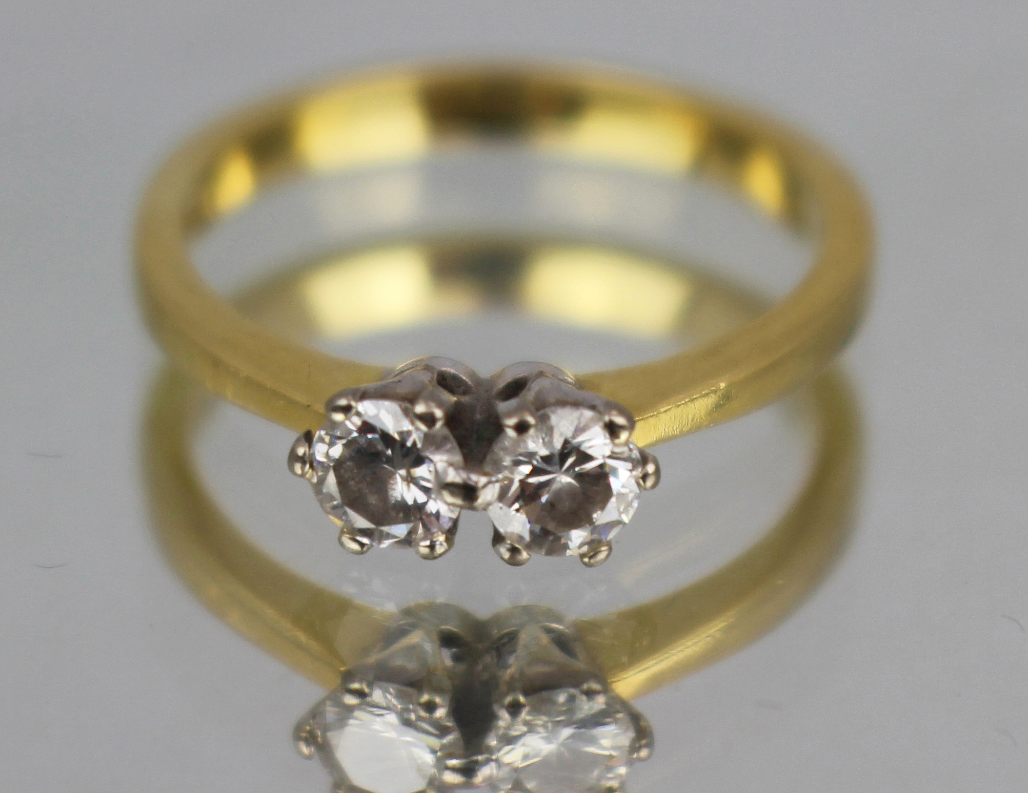Vintage 18ct Gold Twin Diamond Ring