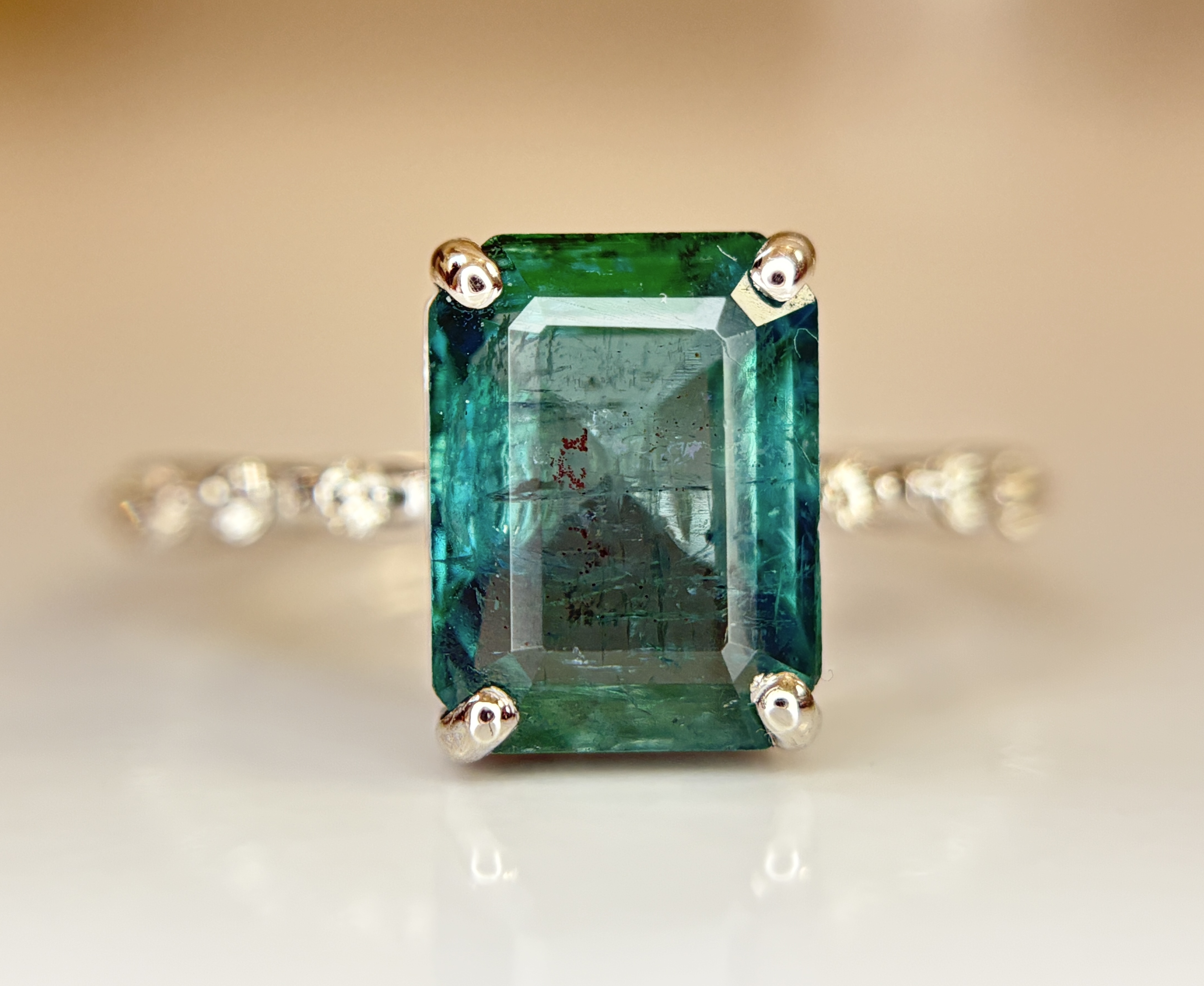 Beautiful 3.00 CT Natural Emerald Ring With Natural Diamonds & Platinum 950