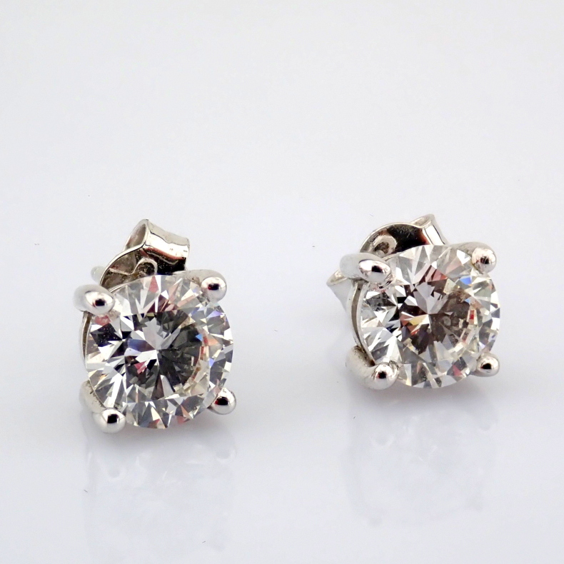 Round Cut Lab-Grown Diamond Earring - 1.89 Total Carat (MDI Certified)