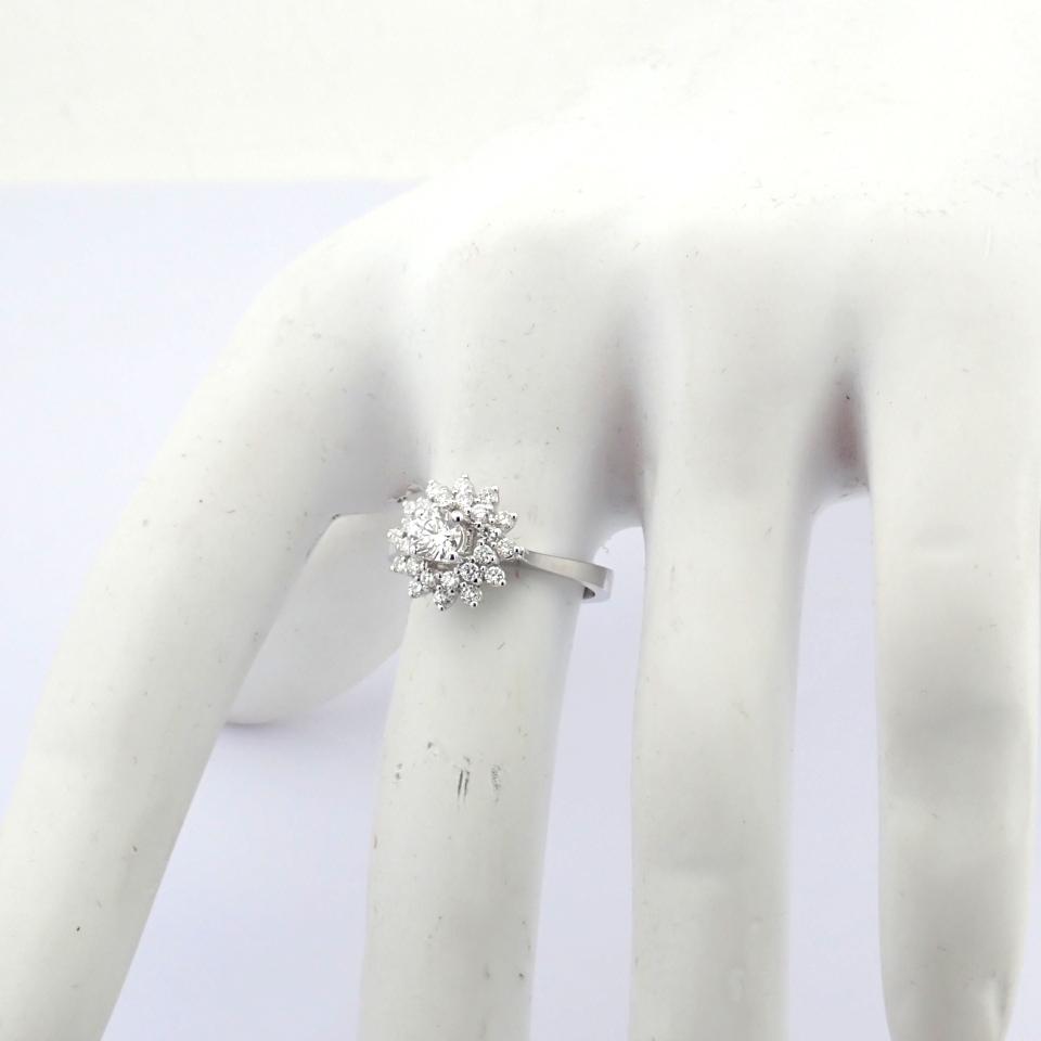 Natural Diamond 18K White Gold Ring