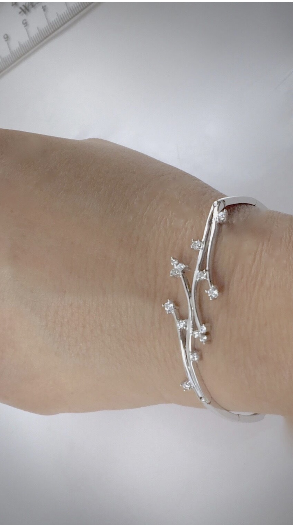 Damas 18k Gold Flower Bracelet Bangle 7” 11.3 grams