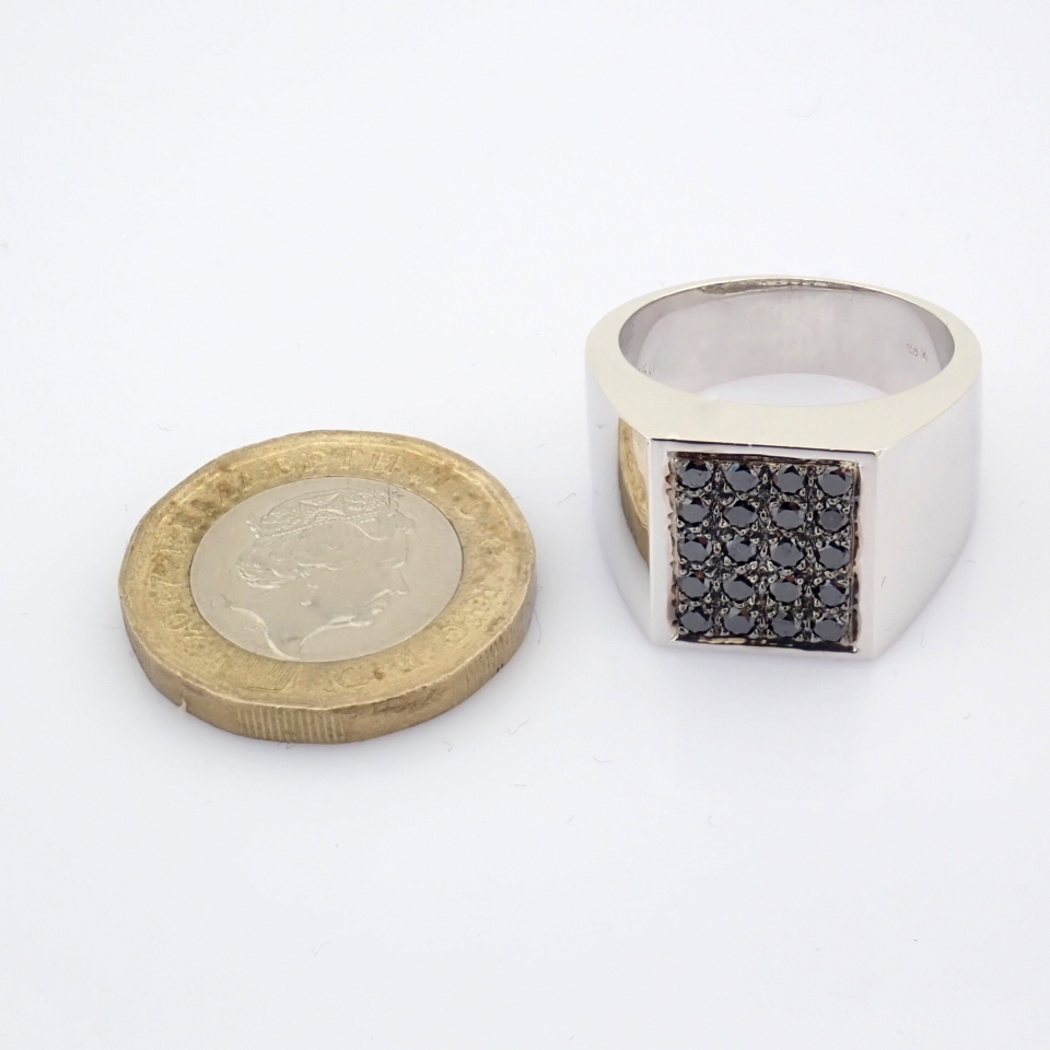 Natural Diamond 18K White Gold Ring
