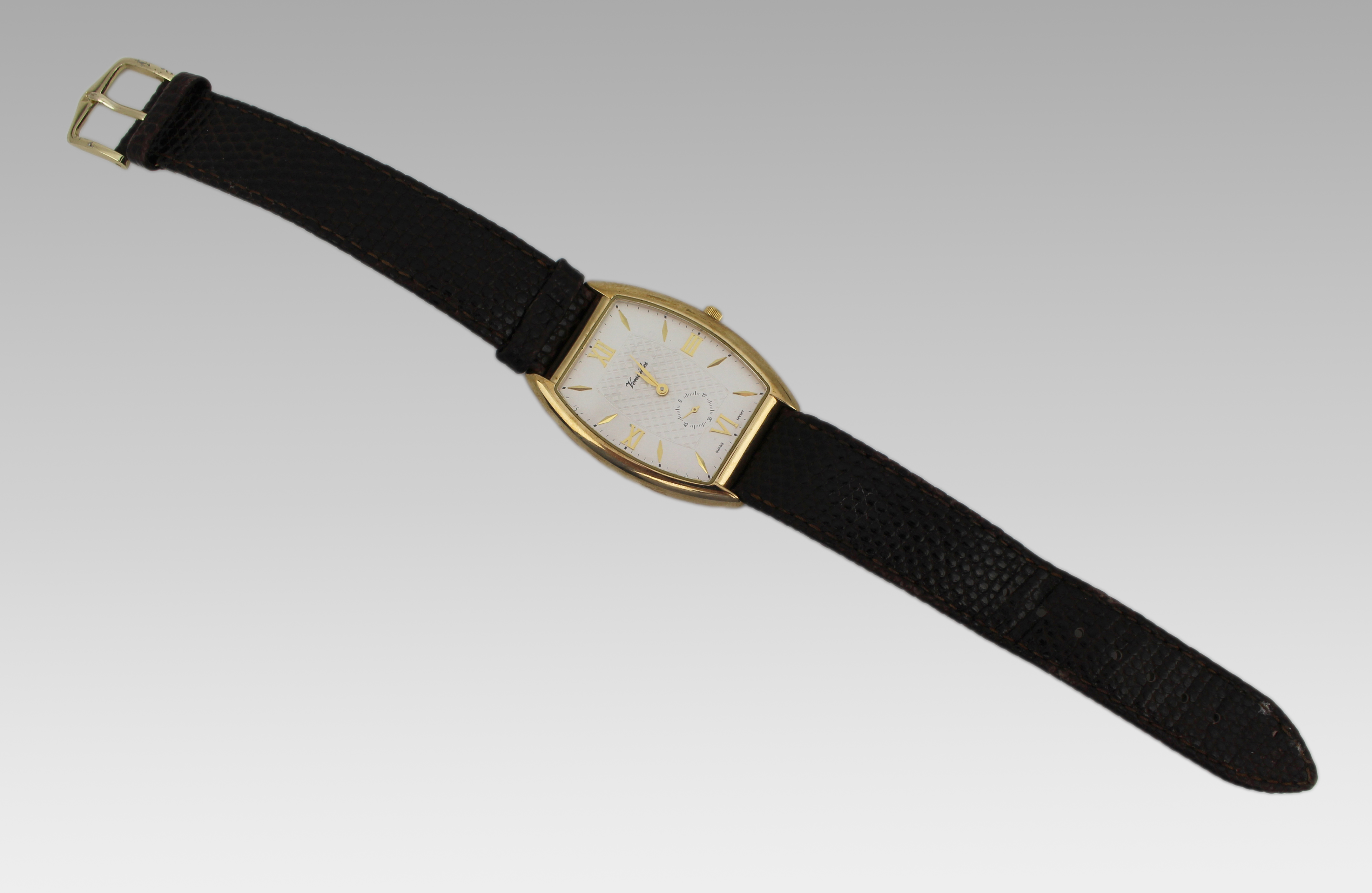Versailles 9ct Gold Wristwatch