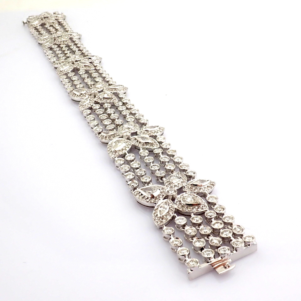 Natural Diamond 18K White Gold Bracelet