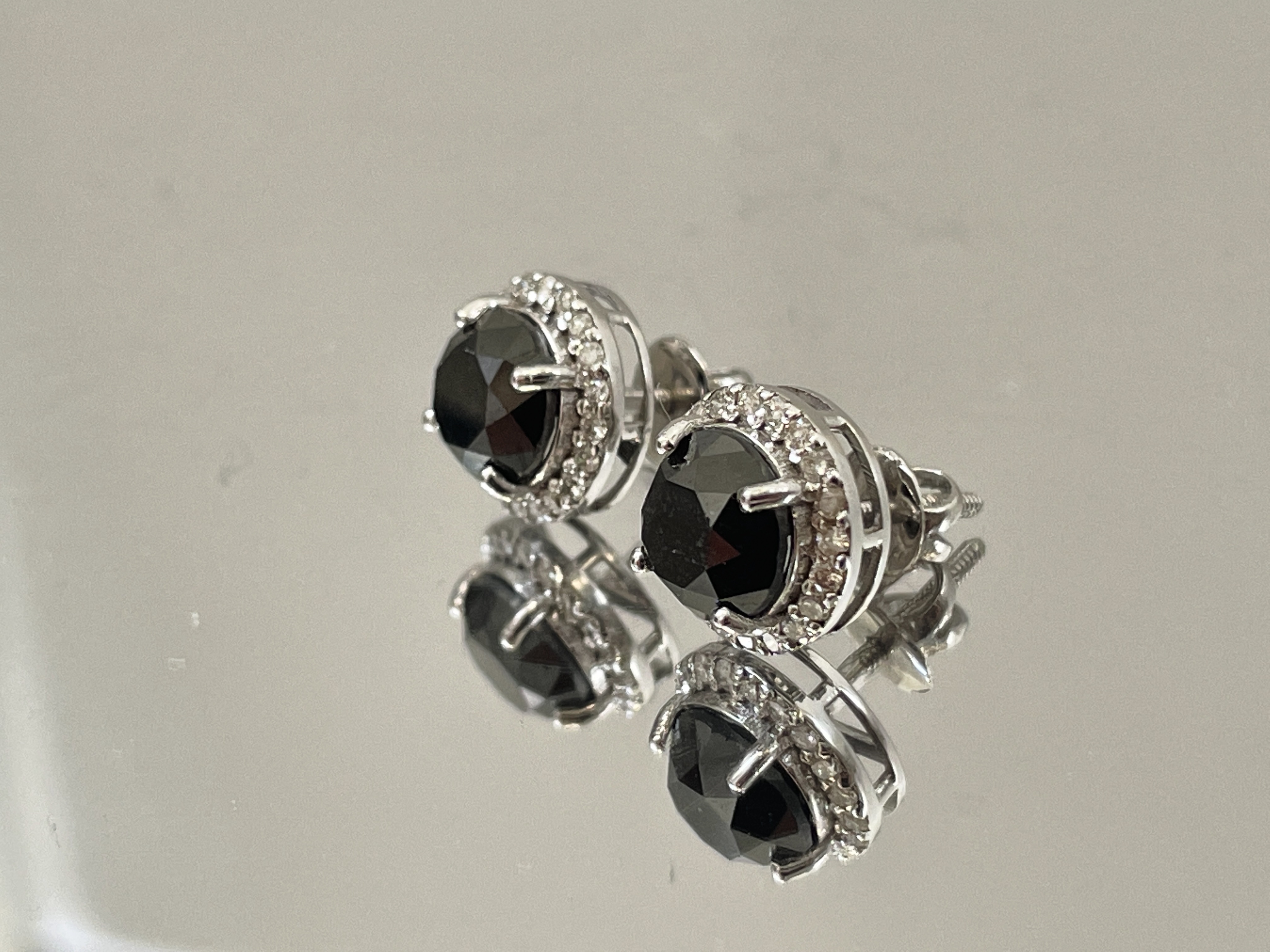 Beautiful Natural 3.84 CT Black Diamond Earrings Natural Diamonds & 18k Gold