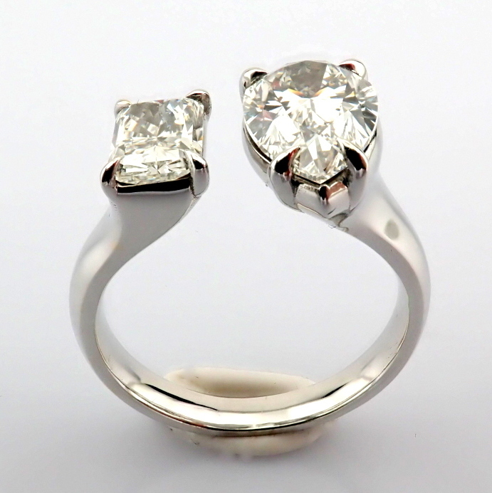 Pear Cut Lab-Grown Diamond Ring - 2.89 Total Carat (IGI Certified)