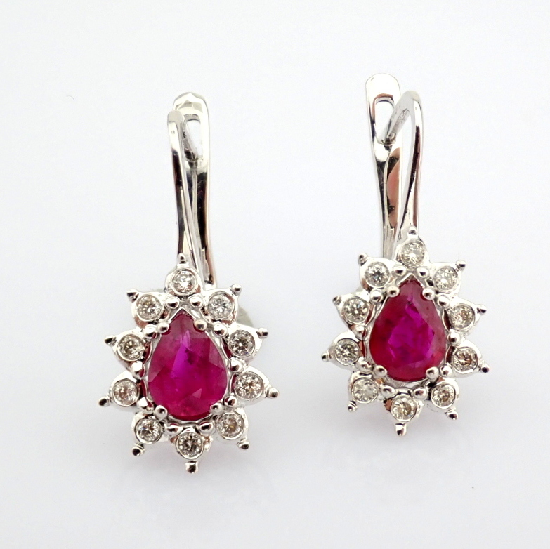 Natural Diamond 18K White Gold Earring